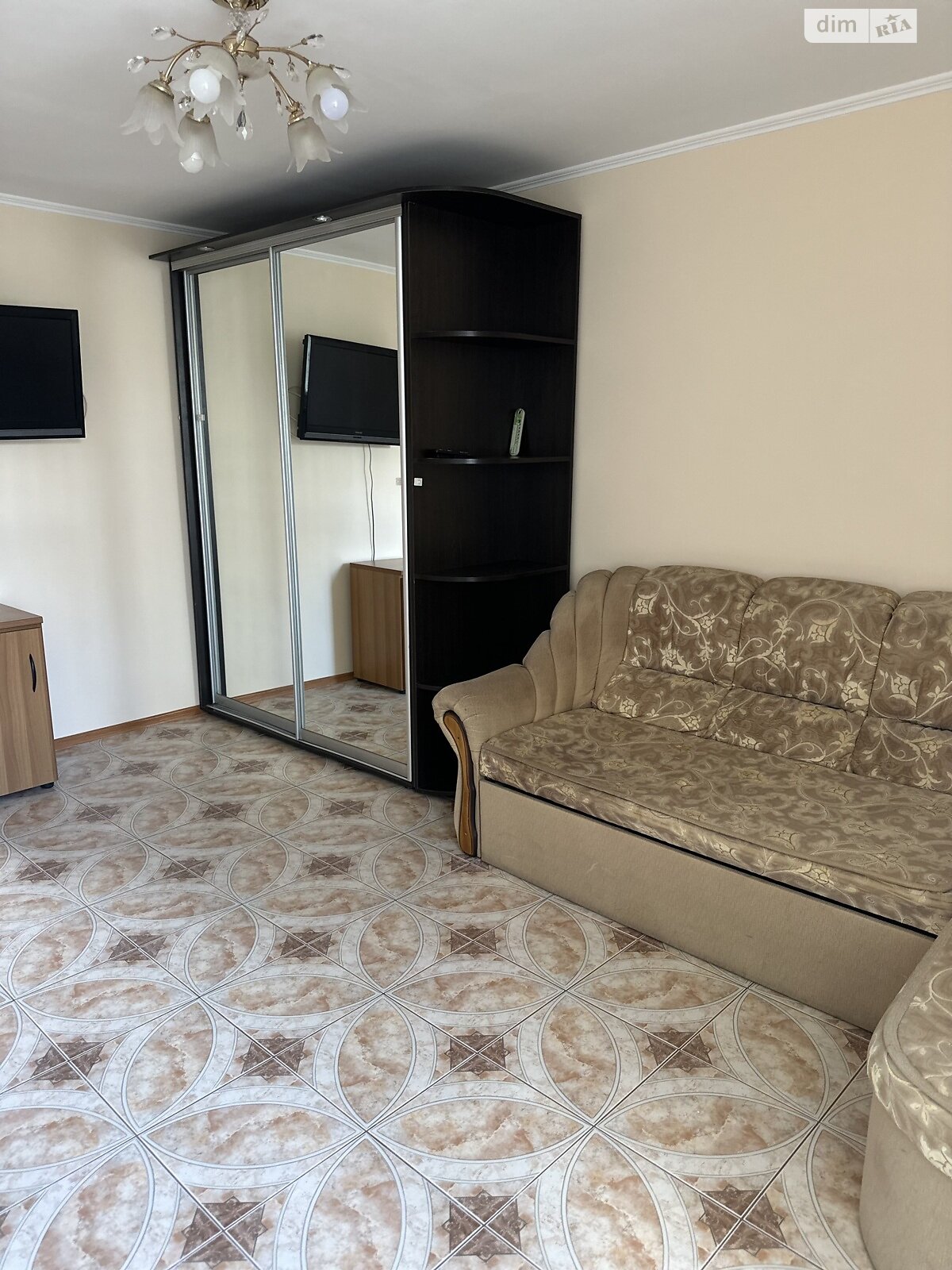 двухкомнатная квартира в Одессе, район Поселок Котовского, на просп. Князя Владимира Великого 23 в аренду на долгий срок помесячно фото 1