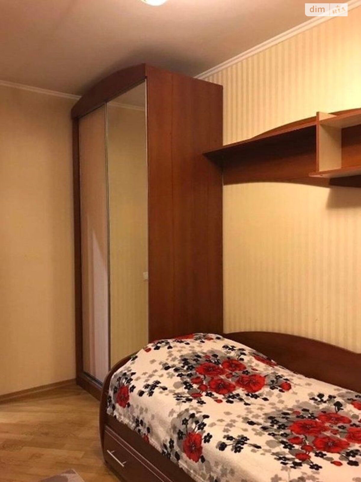 трикімнатна квартира в Одесі, район Містечко Котовського, на вул. Палія Семена 113Б в довготривалу оренду помісячно фото 1 трикімнатна квартира в Одесі, район Містечко Котовського, на вул. Палія Семена 113Б в довготривалу оренду помісячно фото 1
