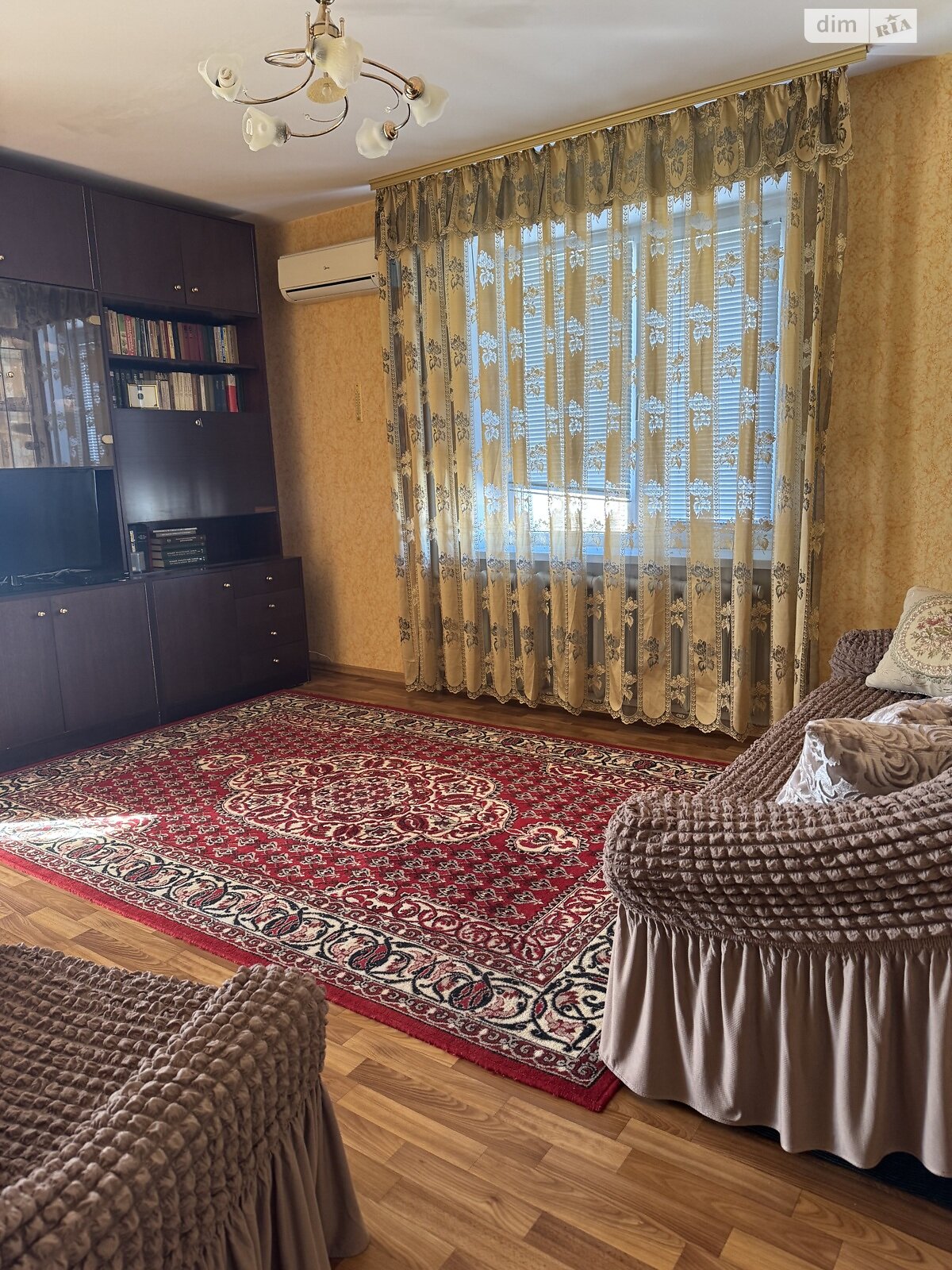 трикімнатна квартира в Одесі, район Містечко Котовського, на вул. Палія Семена в довготривалу оренду помісячно фото 1