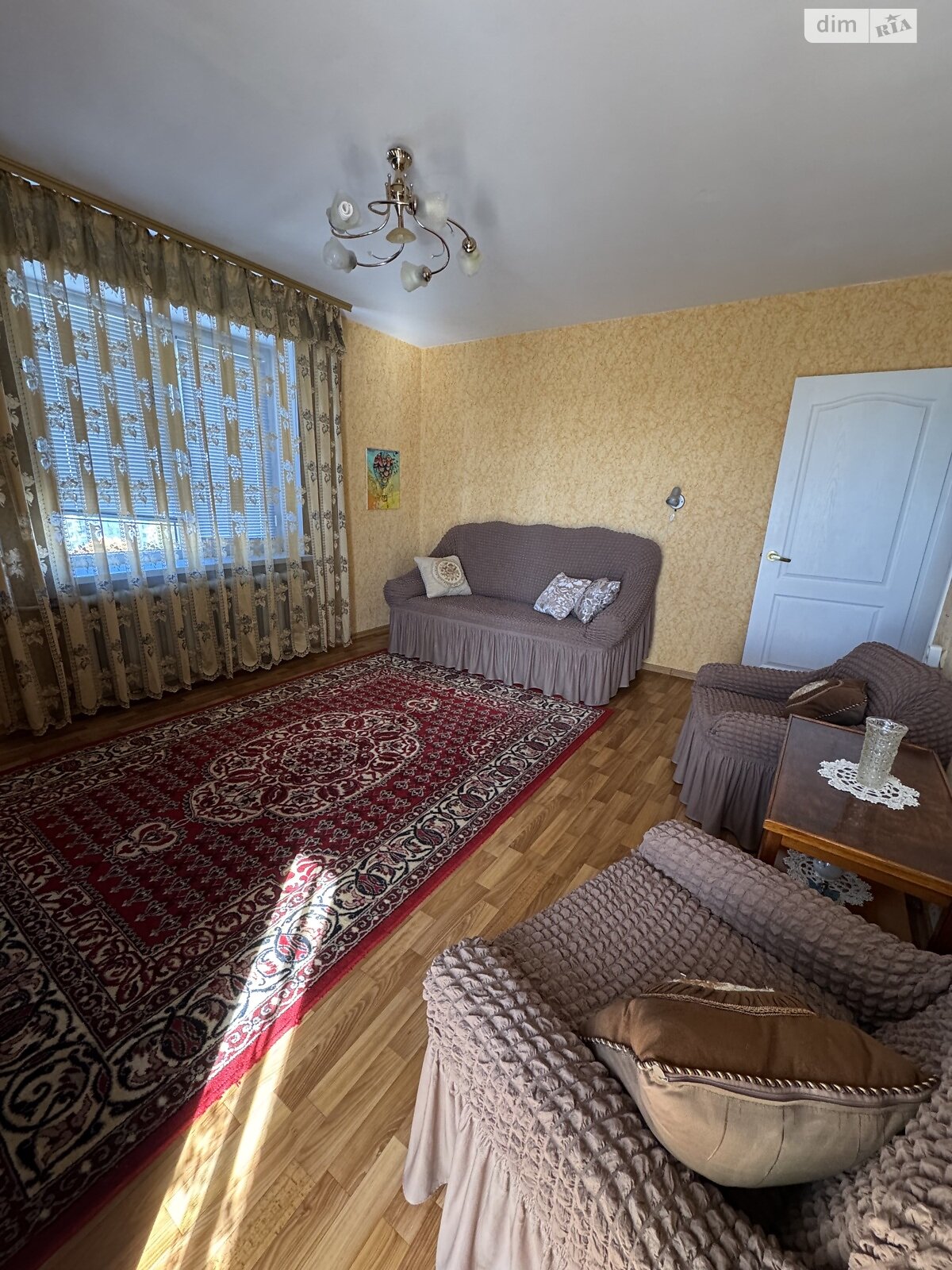 трикімнатна квартира в Одесі, район Містечко Котовського, на вул. Палія Семена в довготривалу оренду помісячно фото 1