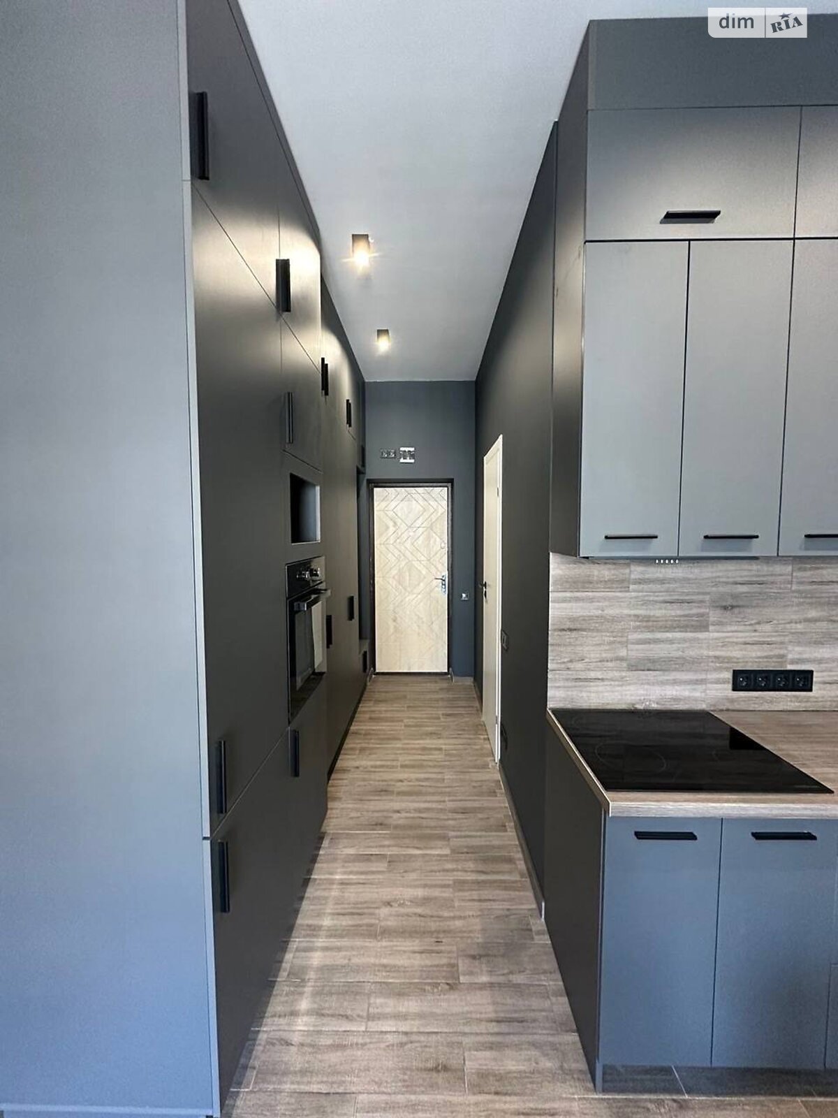 однокомнатная квартира в Одессе, район Поселок Котовского, на ул. Владислава Бувалкина 7Б в аренду на долгий срок помесячно фото 1