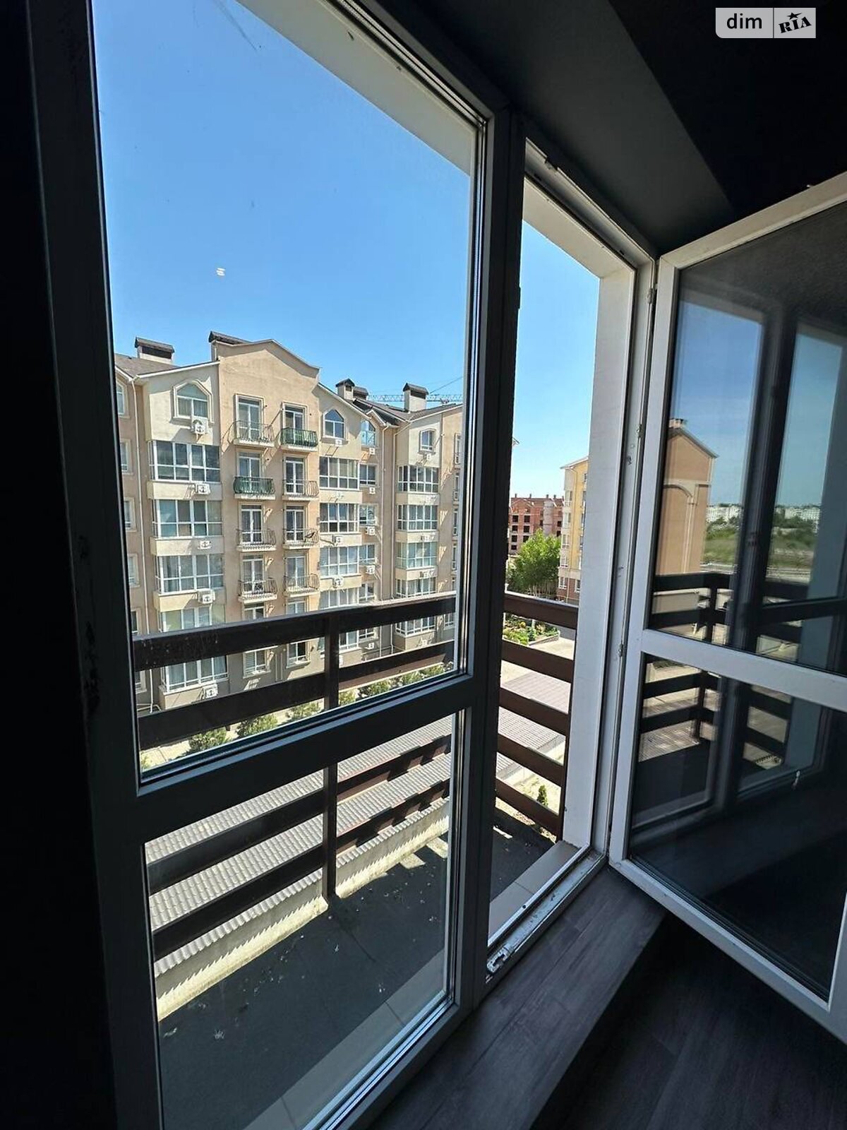 однокомнатная квартира в Одессе, район Поселок Котовского, на ул. Владислава Бувалкина 7Б в аренду на долгий срок помесячно фото 1