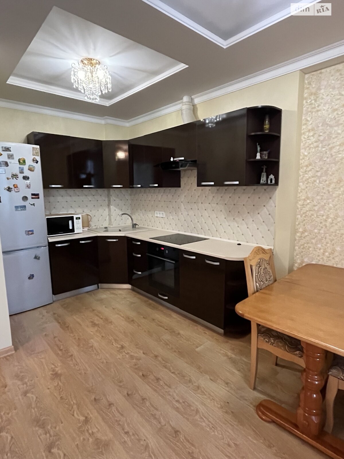 однокомнатная квартира в Одессе, район Поселок Котовского, на ул. Ярослава Баиса 13 в аренду на долгий срок помесячно фото 1