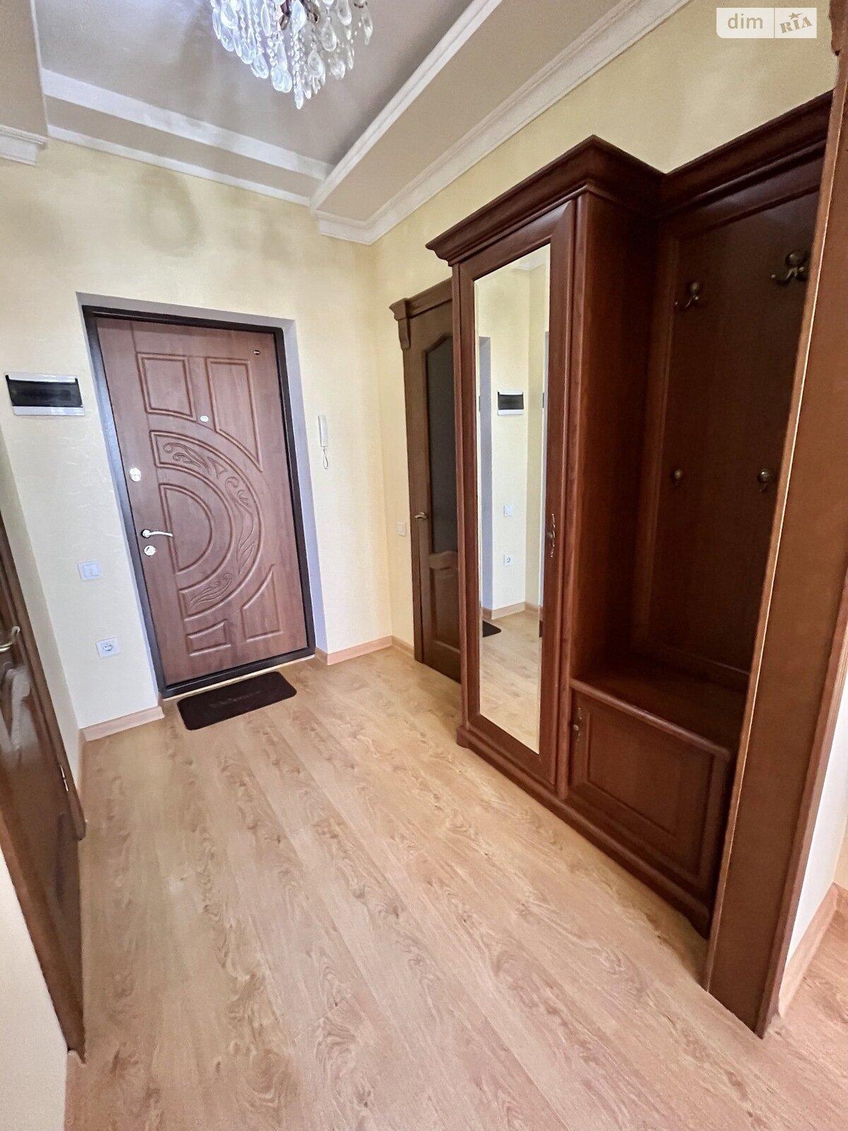 однокомнатная квартира в Одессе, район Поселок Котовского, на ул. Ярослава Баиса 13 в аренду на долгий срок помесячно фото 1