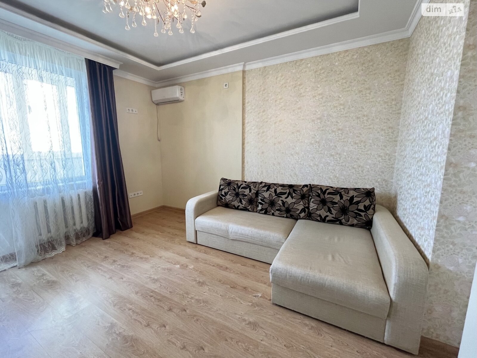 однокомнатная квартира в Одессе, район Поселок Котовского, на ул. Ярослава Баиса 13 в аренду на долгий срок помесячно фото 1