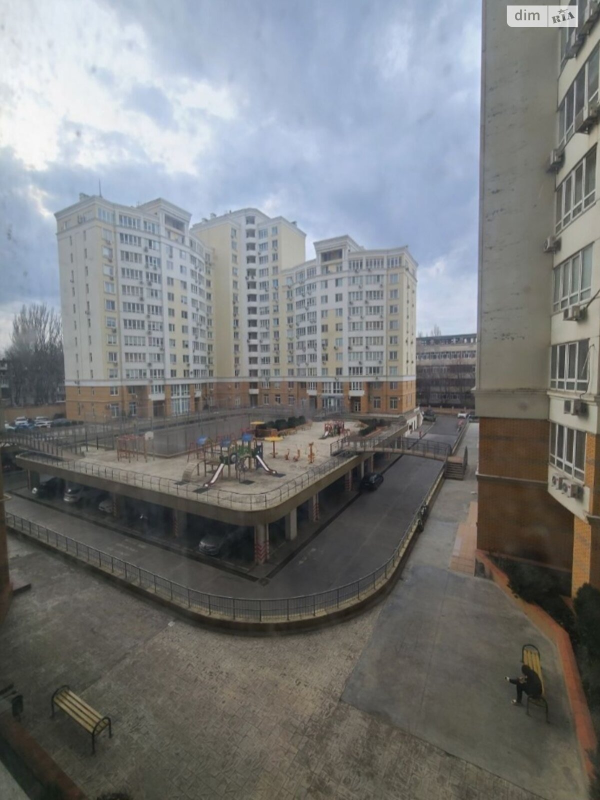 четырехкомнатная квартира в Одессе, район Приморский, на ул. Армейская 11/3 в аренду на долгий срок помесячно фото 1 четырехкомнатная квартира в Одессе, район Приморский, на ул. Армейская 11/3 в аренду на долгий срок помесячно фото 1