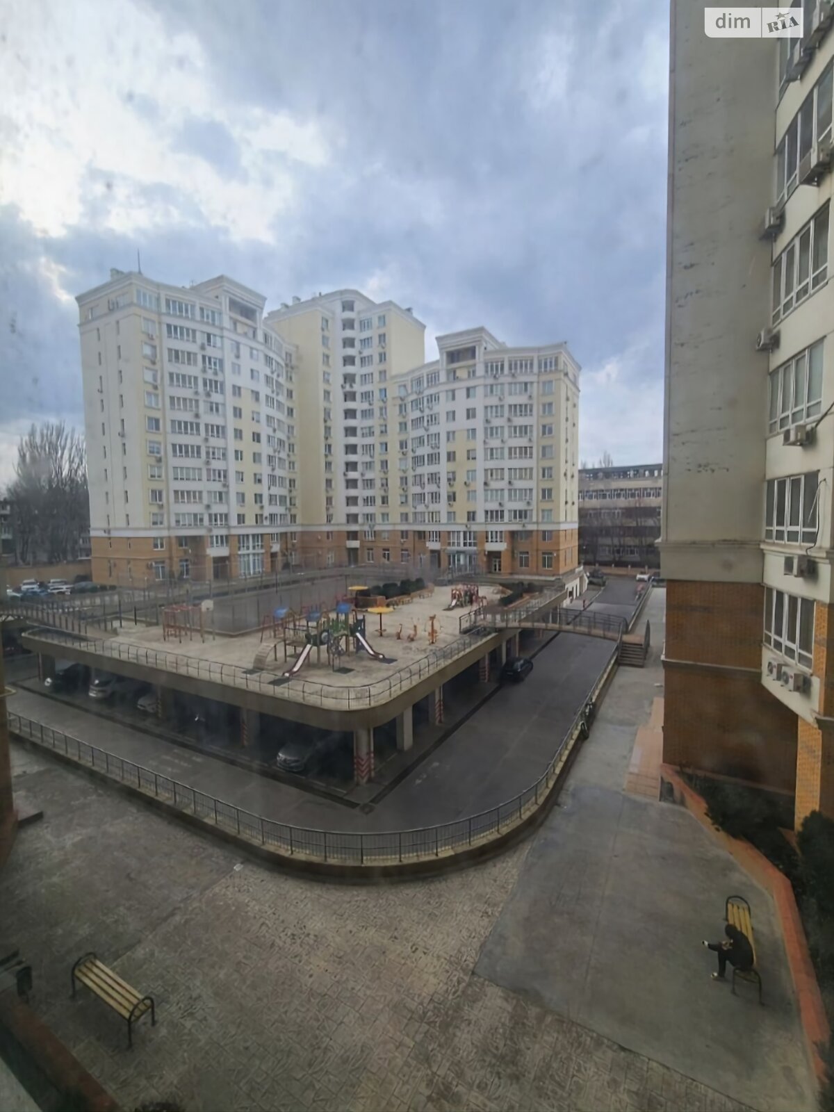 четырехкомнатная квартира в Одессе, район Приморский, на ул. Армейская 11/3 в аренду на долгий срок помесячно фото 1 четырехкомнатная квартира в Одессе, район Приморский, на ул. Армейская 11/3 в аренду на долгий срок помесячно фото 1