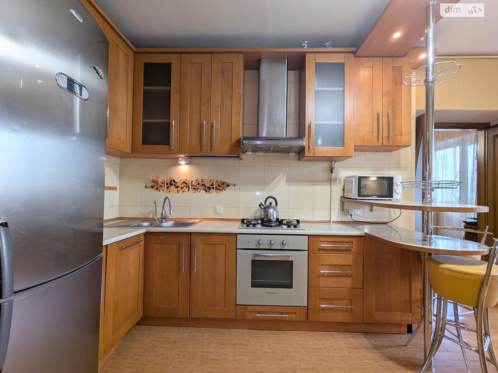 трехкомнатная квартира в Одессе, район Приморский, на ул. Армейская в аренду на долгий срок помесячно фото 1 трехкомнатная квартира в Одессе, район Приморский, на ул. Армейская в аренду на долгий срок помесячно фото 1