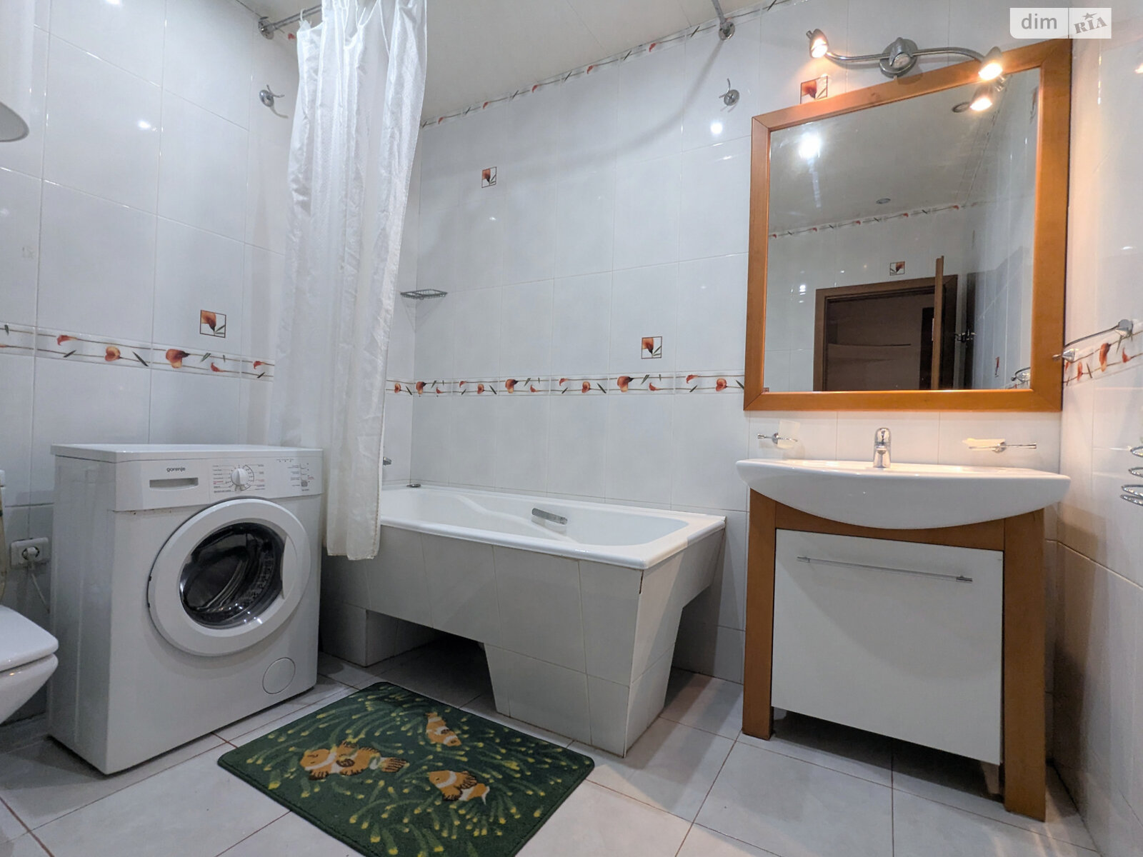 трехкомнатная квартира в Одессе, район Приморский, на ул. Армейская в аренду на долгий срок помесячно фото 1 трехкомнатная квартира в Одессе, район Приморский, на ул. Армейская в аренду на долгий срок помесячно фото 1