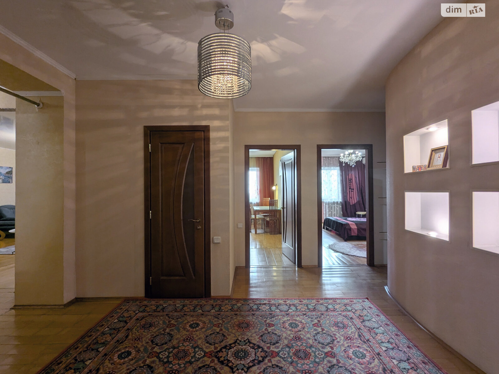 трехкомнатная квартира в Одессе, район Приморский, на ул. Армейская в аренду на долгий срок помесячно фото 1 трехкомнатная квартира в Одессе, район Приморский, на ул. Армейская в аренду на долгий срок помесячно фото 1