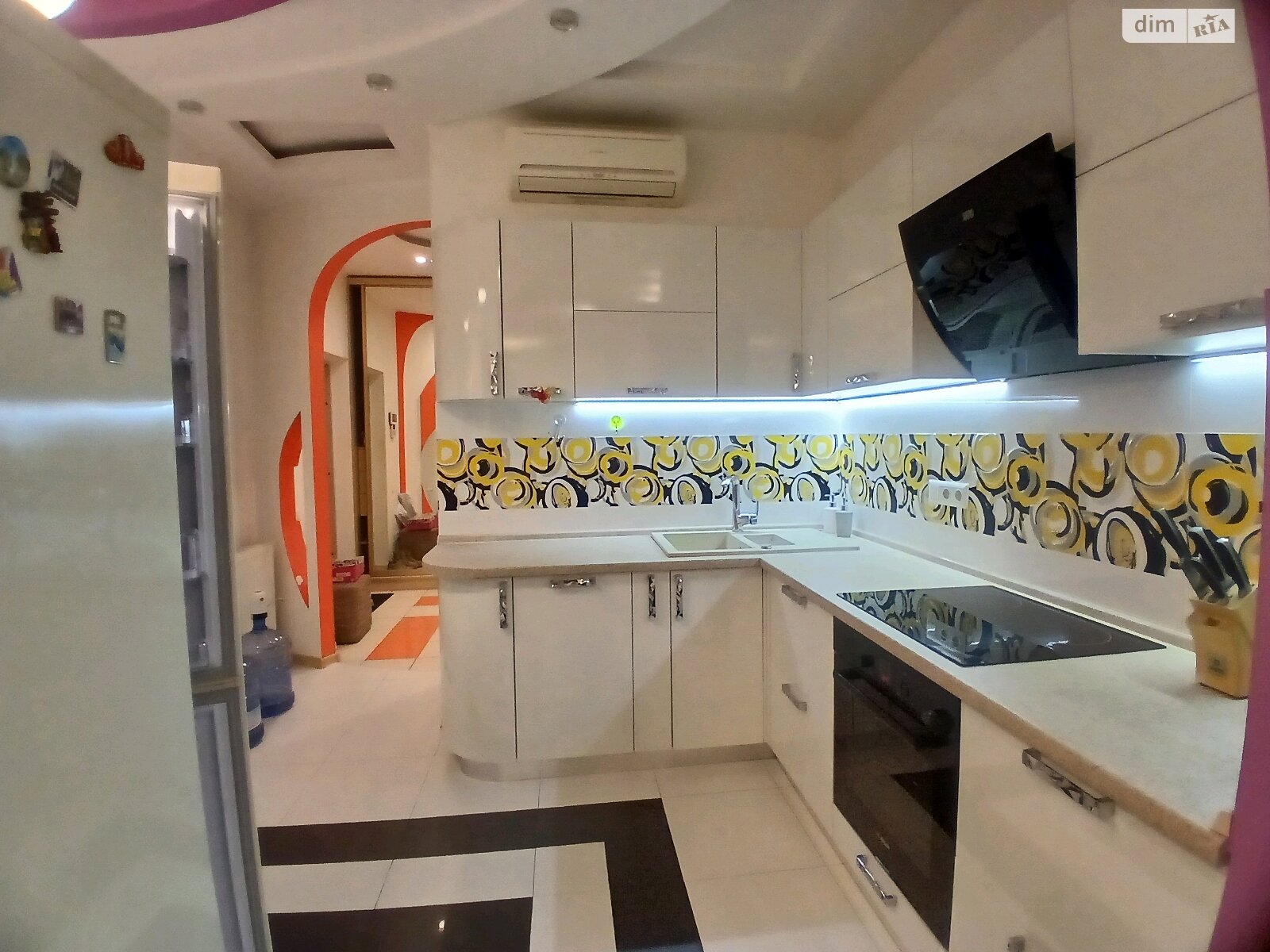 однокімнатна квартира в Одесі, район Приморський, на вул. Армійська в довготривалу оренду помісячно фото 1