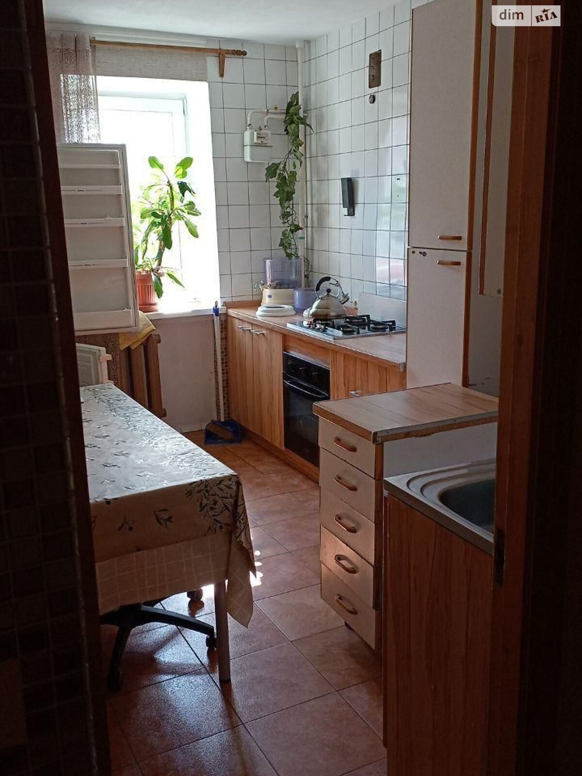 трехкомнатная квартира в Одессе, район Приморский, на ул. Балковская в аренду на долгий срок помесячно фото 1