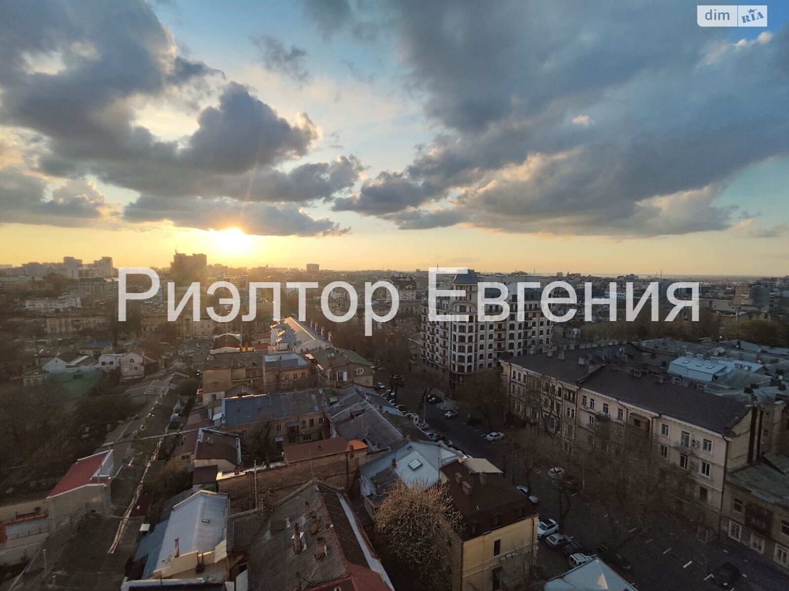 двокімнатна квартира в Одесі, район Приморський, на вул. Базарна 5/3 в довготривалу оренду помісячно фото 1 двокімнатна квартира в Одесі, район Приморський, на вул. Базарна 5/3 в довготривалу оренду помісячно фото 1