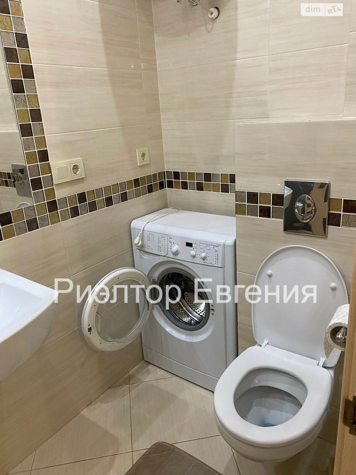однокомнатная квартира в Одессе, район Приморский, на ул. Базарная 5/1 в аренду на долгий срок помесячно фото 1 однокомнатная квартира в Одессе, район Приморский, на ул. Базарная 5/1 в аренду на долгий срок помесячно фото 1