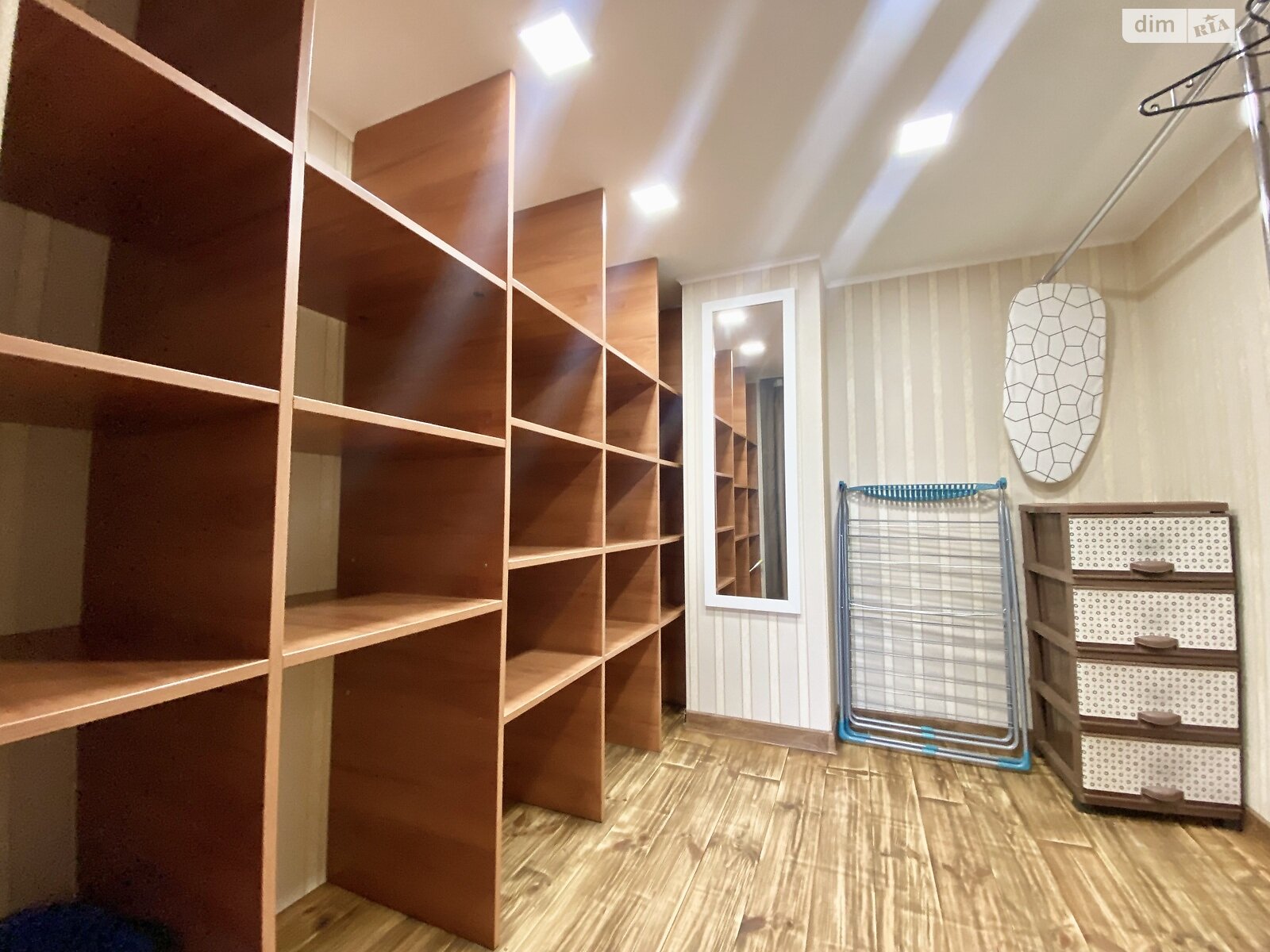 однокімнатна квартира в Одесі, район Центр, на вул. Базарна в довготривалу оренду помісячно фото 1 однокімнатна квартира в Одесі, район Центр, на вул. Базарна в довготривалу оренду помісячно фото 1