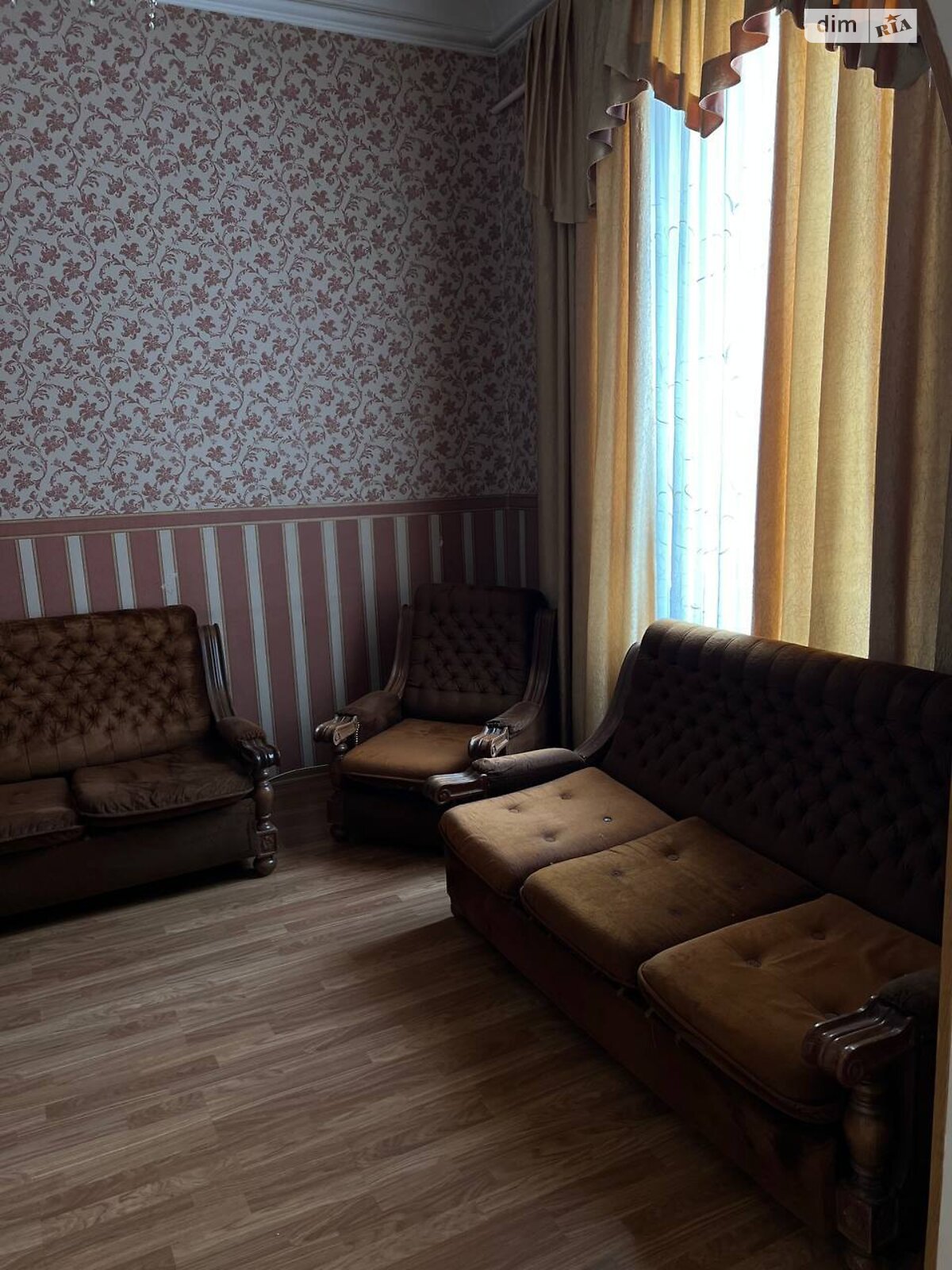 трехкомнатная квартира в Одессе, район Приморский, на ул. Базарная в аренду на долгий срок помесячно фото 1 трехкомнатная квартира в Одессе, район Приморский, на ул. Базарная в аренду на долгий срок помесячно фото 1