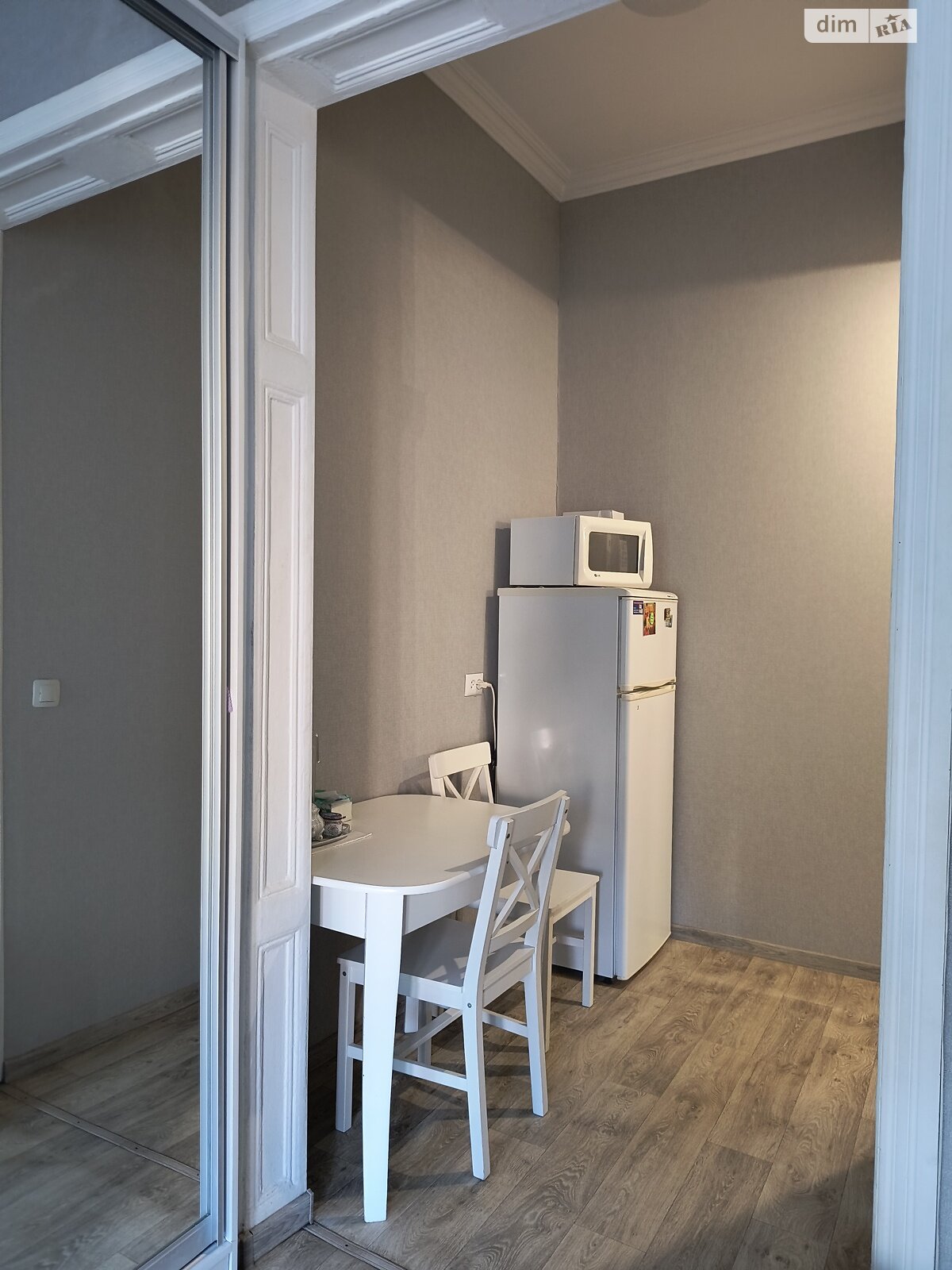 однокімнатна квартира в Одесі, район Приморський, на вул. Базарна 38 в довготривалу оренду помісячно фото 1