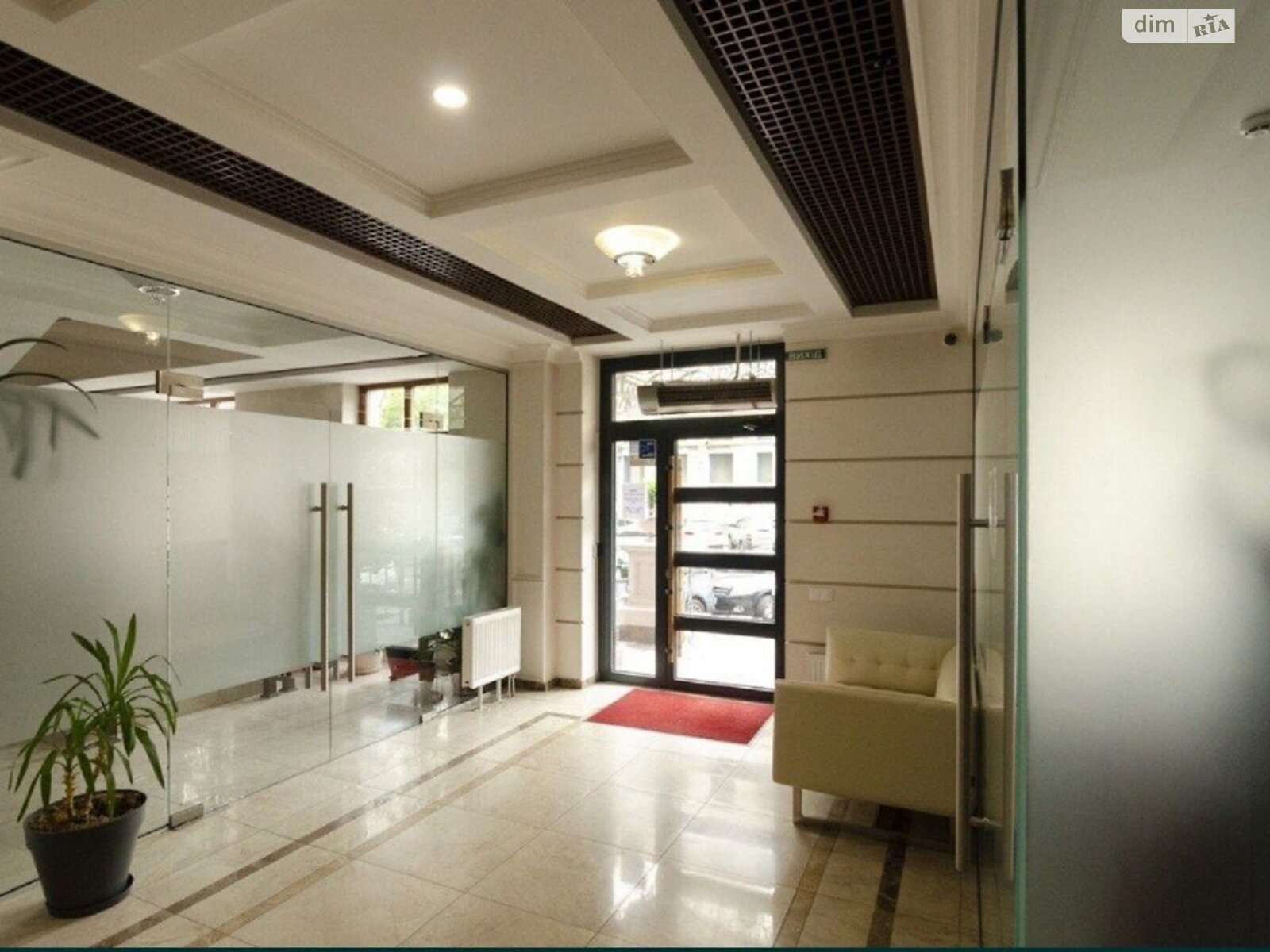 однокомнатная квартира в Одессе, район Приморский, на ул. Большая Арнаутская 39 в аренду на долгий срок помесячно фото 1