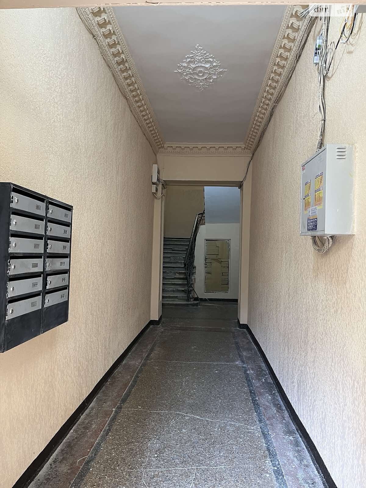 однокімнатна квартира в Одесі, район Приморський, на пров. Чайковського 16 в довготривалу оренду помісячно фото 1