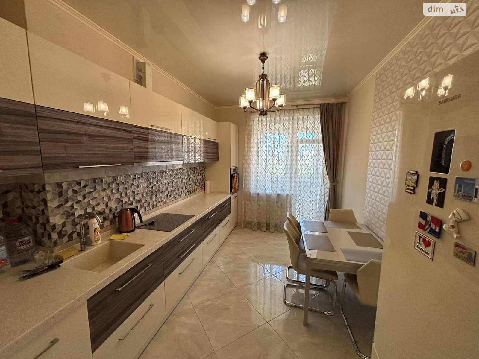 однокімнатна квартира в Одесі, район Приморський, на вул. Добровольців 8 в довготривалу оренду помісячно фото 1