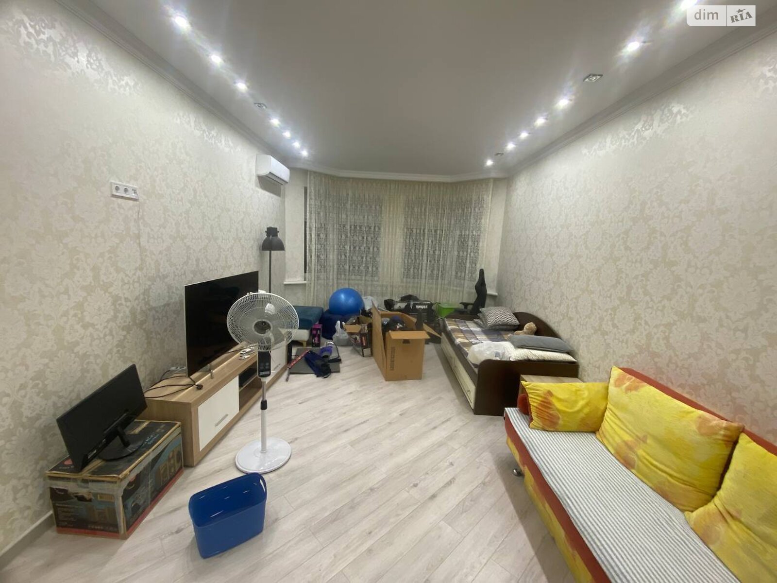 двухкомнатная квартира в Одессе, район Приморский, на ул. Добровольцев 8 в аренду на долгий срок помесячно фото 1