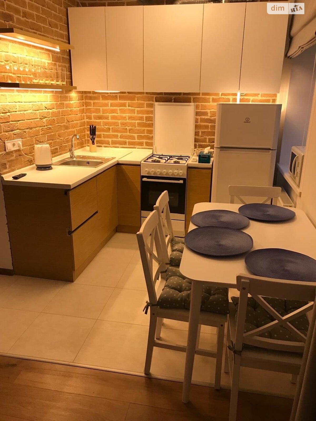 двухкомнатная квартира в Одессе, район Приморский, на ул. Довженко в аренду на долгий срок помесячно фото 1 двухкомнатная квартира в Одессе, район Приморский, на ул. Довженко в аренду на долгий срок помесячно фото 1