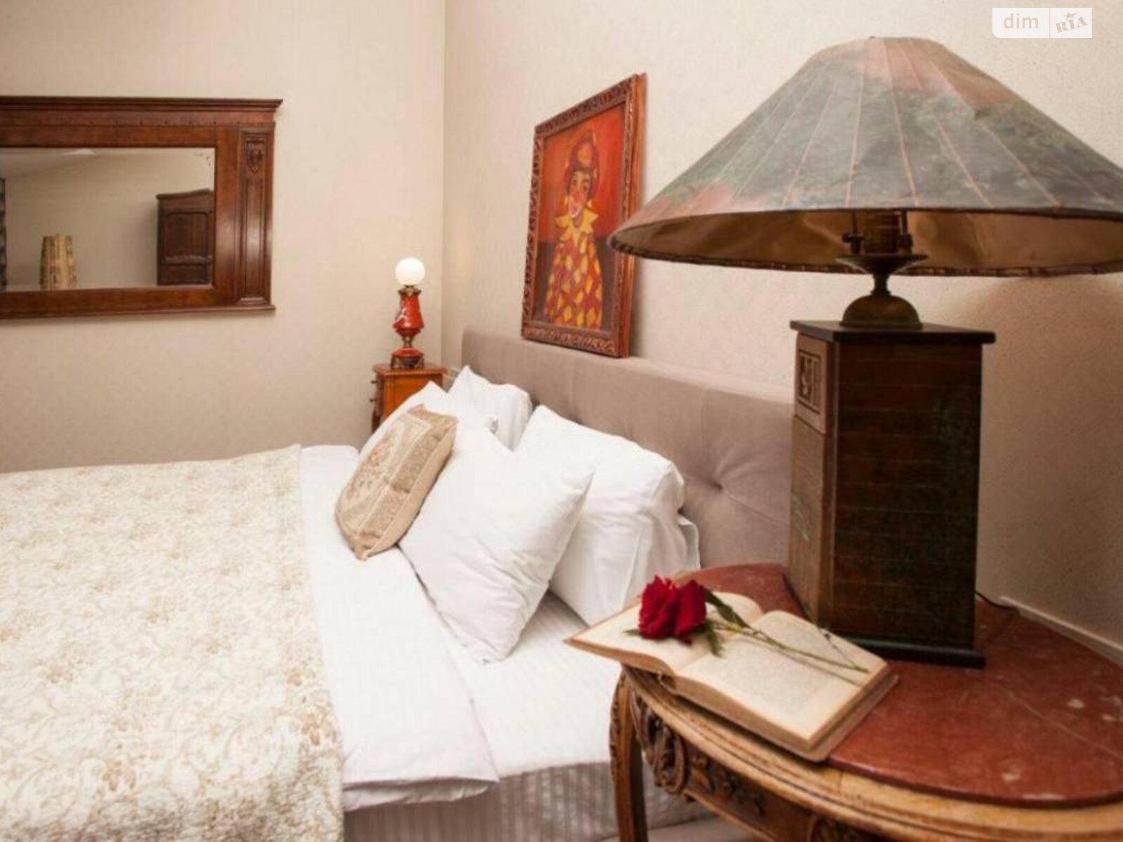 однокімнатна квартира в Одесі, район Приморський, на пл. Катерининська 8, кв. 6 в довготривалу оренду помісячно фото 1 однокімнатна квартира в Одесі, район Приморський, на пл. Катерининська 8, кв. 6 в довготривалу оренду помісячно фото 1