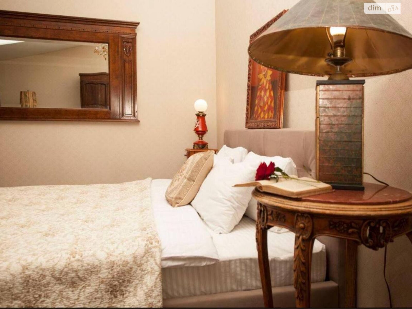 однокімнатна квартира в Одесі, район Приморський, на пл. Катерининська 8, кв. 6 в довготривалу оренду помісячно фото 1 однокімнатна квартира в Одесі, район Приморський, на пл. Катерининська 8, кв. 6 в довготривалу оренду помісячно фото 1