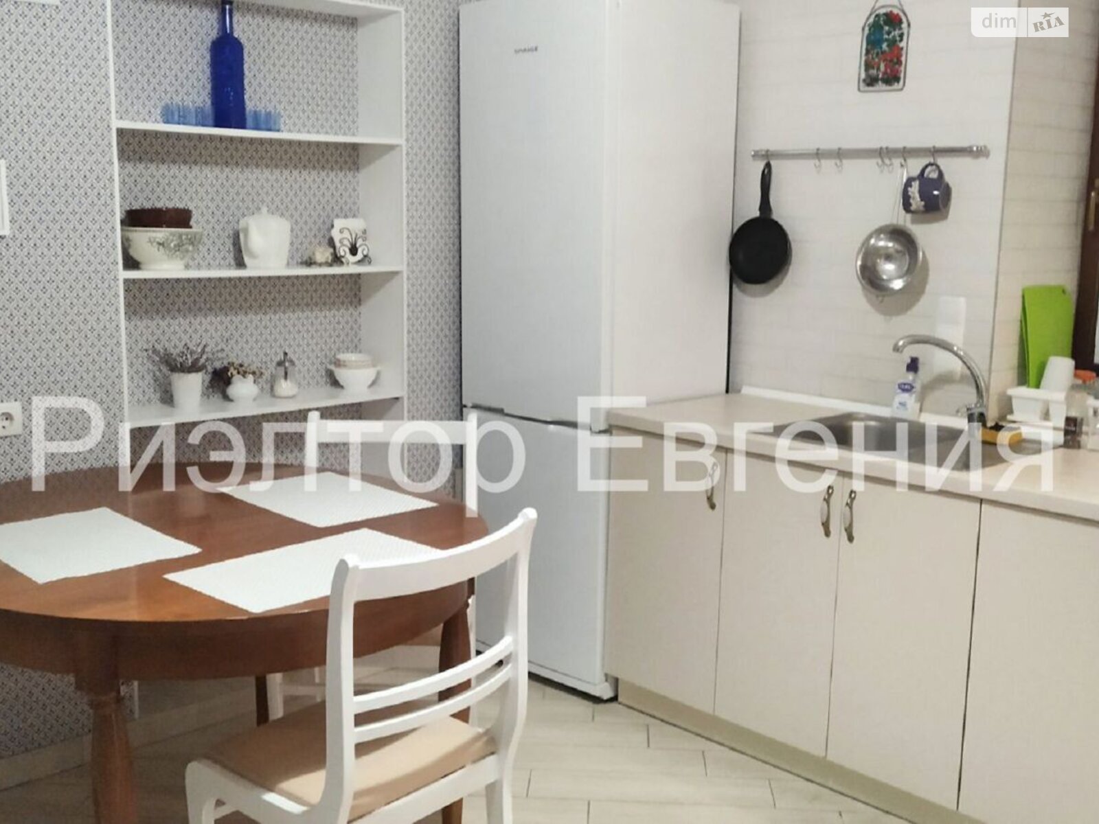 однокімнатна квартира в Одесі, район Приморський, на вул. Катерининська 30 в довготривалу оренду помісячно фото 1 однокімнатна квартира в Одесі, район Приморський, на вул. Катерининська 30 в довготривалу оренду помісячно фото 1