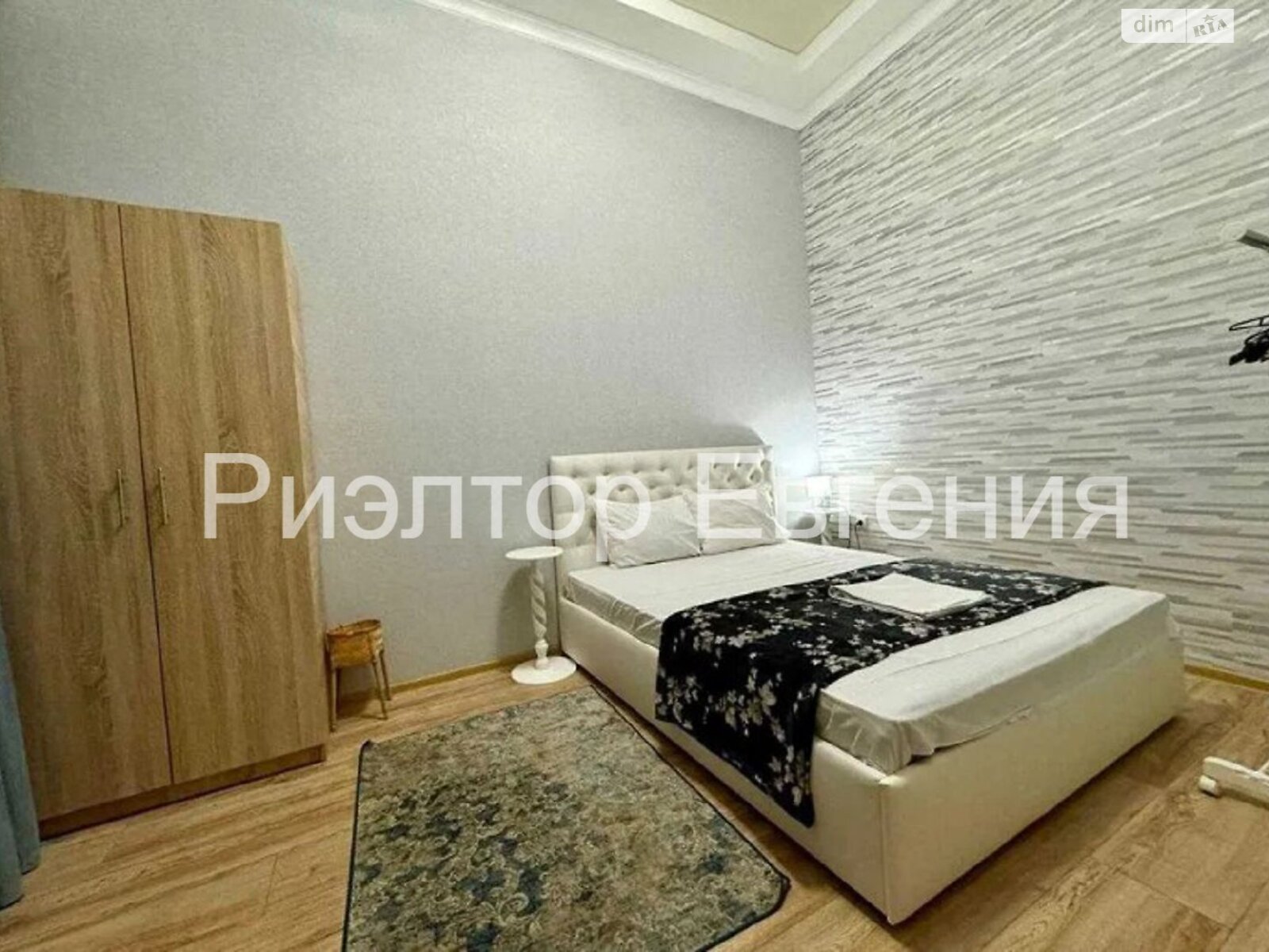 однокімнатна квартира в Одесі, район Приморський, на вул. Катерининська 6 в довготривалу оренду помісячно фото 1