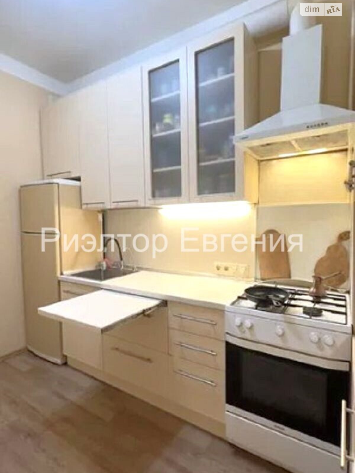 двокімнатна квартира в Одесі, район Приморський, на вул. Єврейська 8 в довготривалу оренду помісячно фото 1