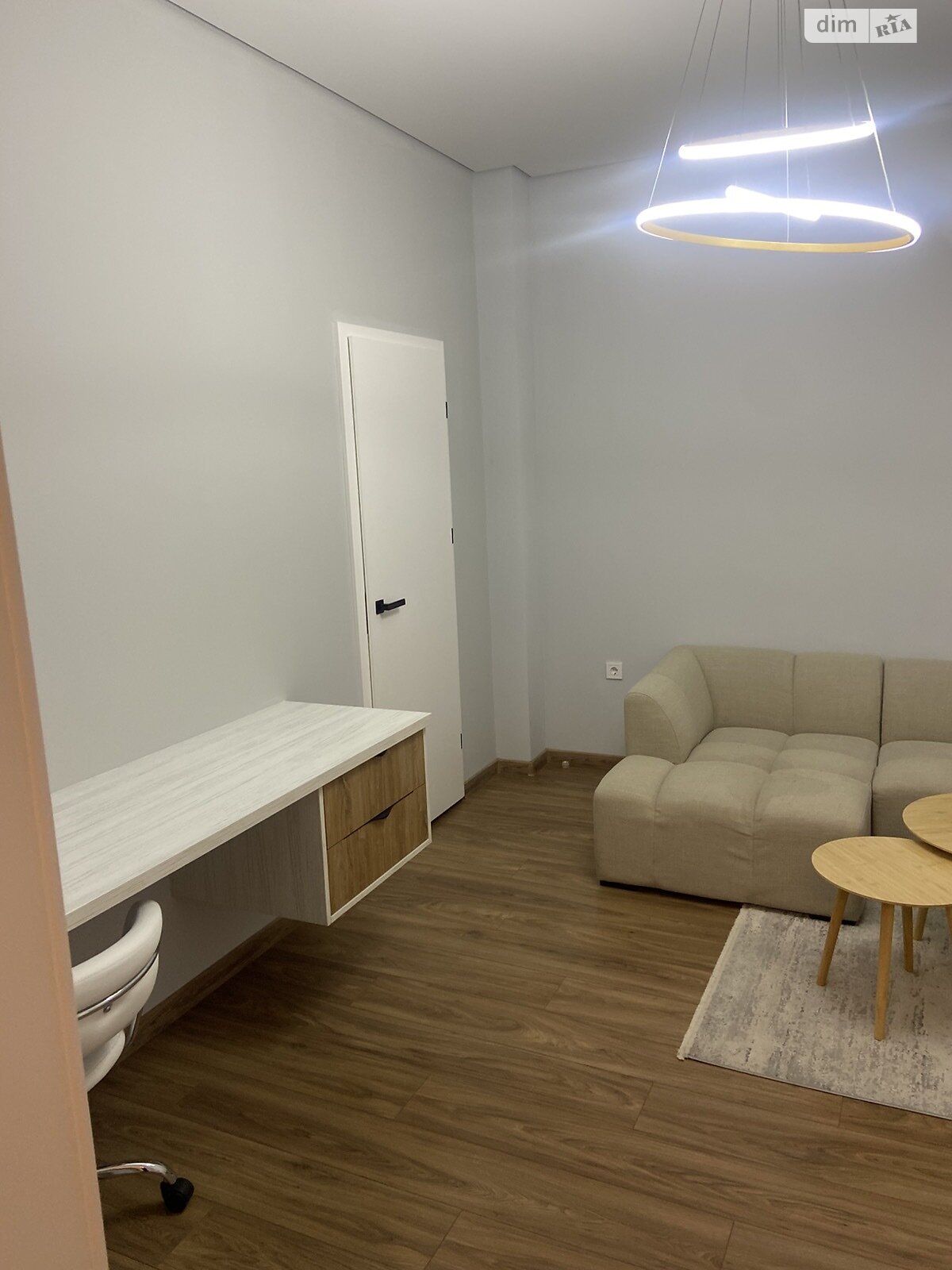 однокомнатная квартира в Одессе, район Приморский, на ул. Европейская 2 в аренду на долгий срок помесячно фото 1 однокомнатная квартира в Одессе, район Приморский, на ул. Европейская 2 в аренду на долгий срок помесячно фото 1