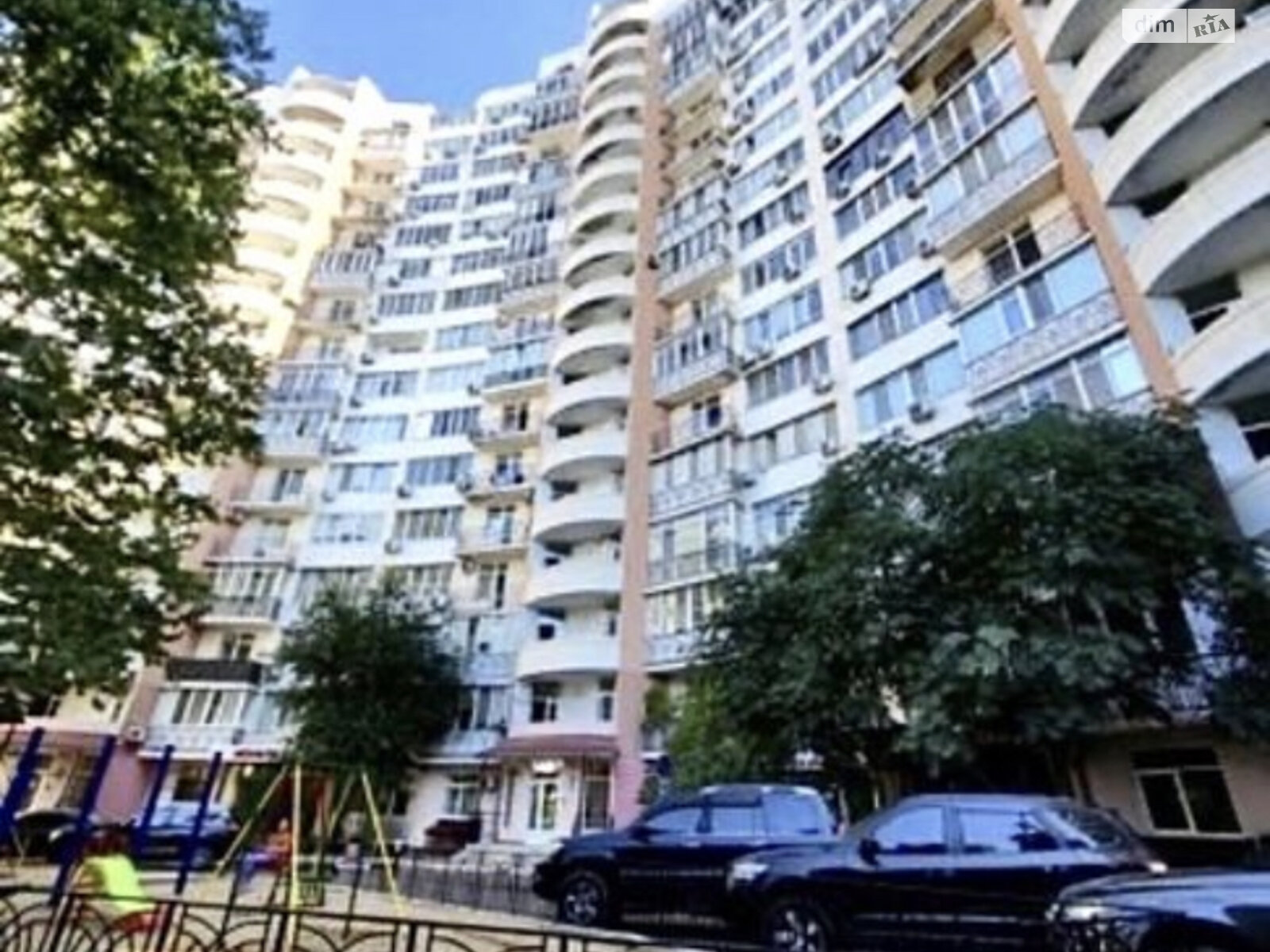 однокімнатна квартира з меблями в Одесі, район Приморський, на дор. Фонтанська 49/1 в довготривалу оренду помісячно фото 1 однокімнатна квартира з меблями в Одесі, район Приморський, на дор. Фонтанська 49/1 в довготривалу оренду помісячно фото 1