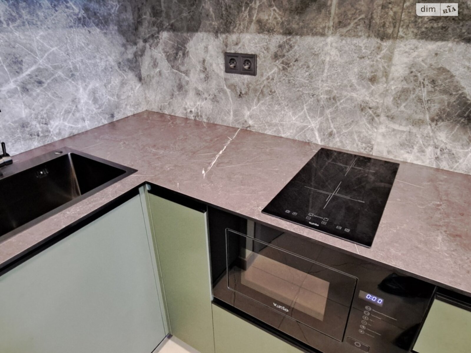 однокімнатна квартира в Одесі, район Приморський, на дор. Фонтанська 25Ж в довготривалу оренду помісячно фото 1 однокімнатна квартира в Одесі, район Приморський, на дор. Фонтанська 25Ж в довготривалу оренду помісячно фото 1