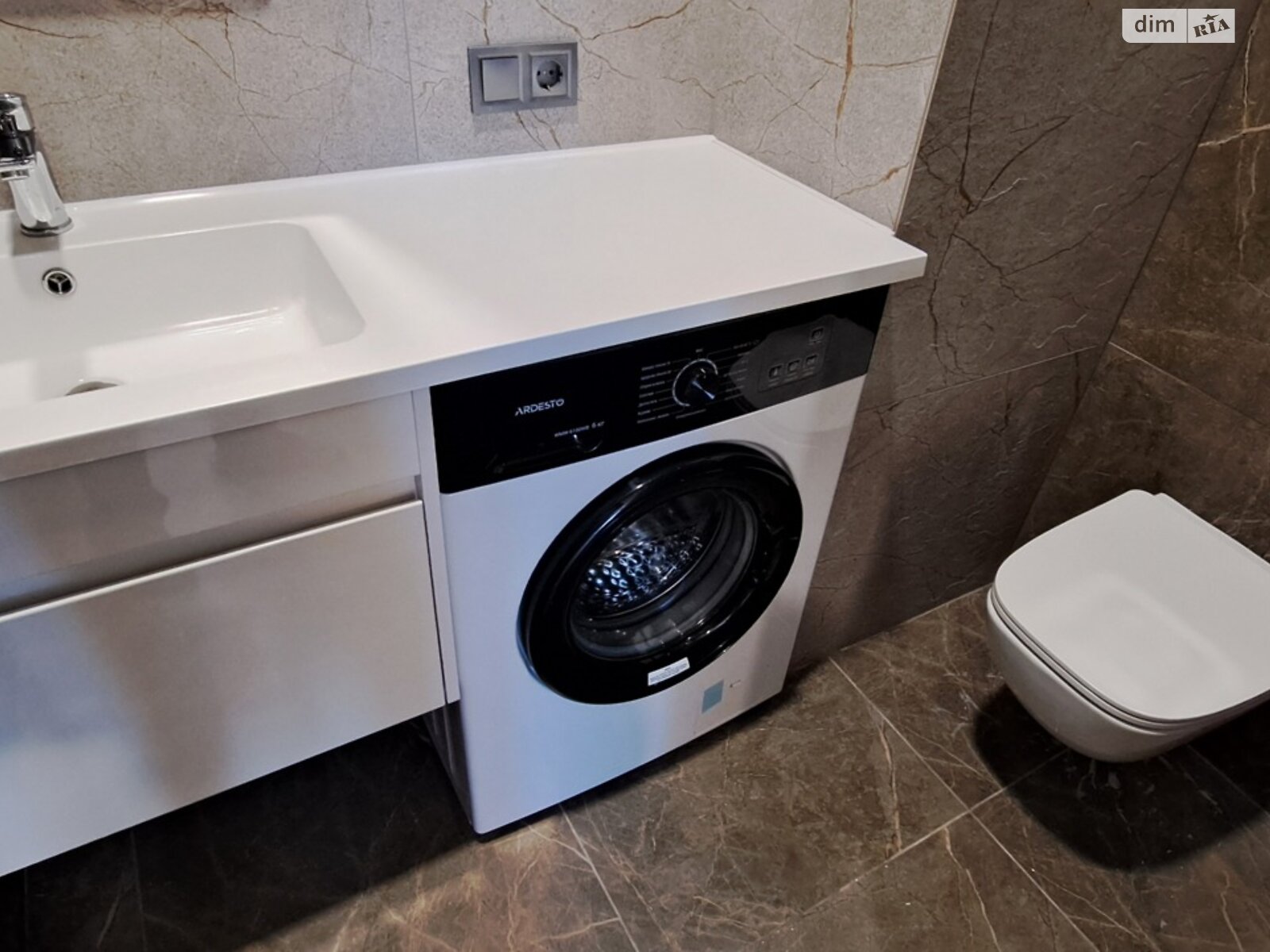 однокімнатна квартира в Одесі, район Приморський, на дор. Фонтанська 25Ж в довготривалу оренду помісячно фото 1 однокімнатна квартира в Одесі, район Приморський, на дор. Фонтанська 25Ж в довготривалу оренду помісячно фото 1