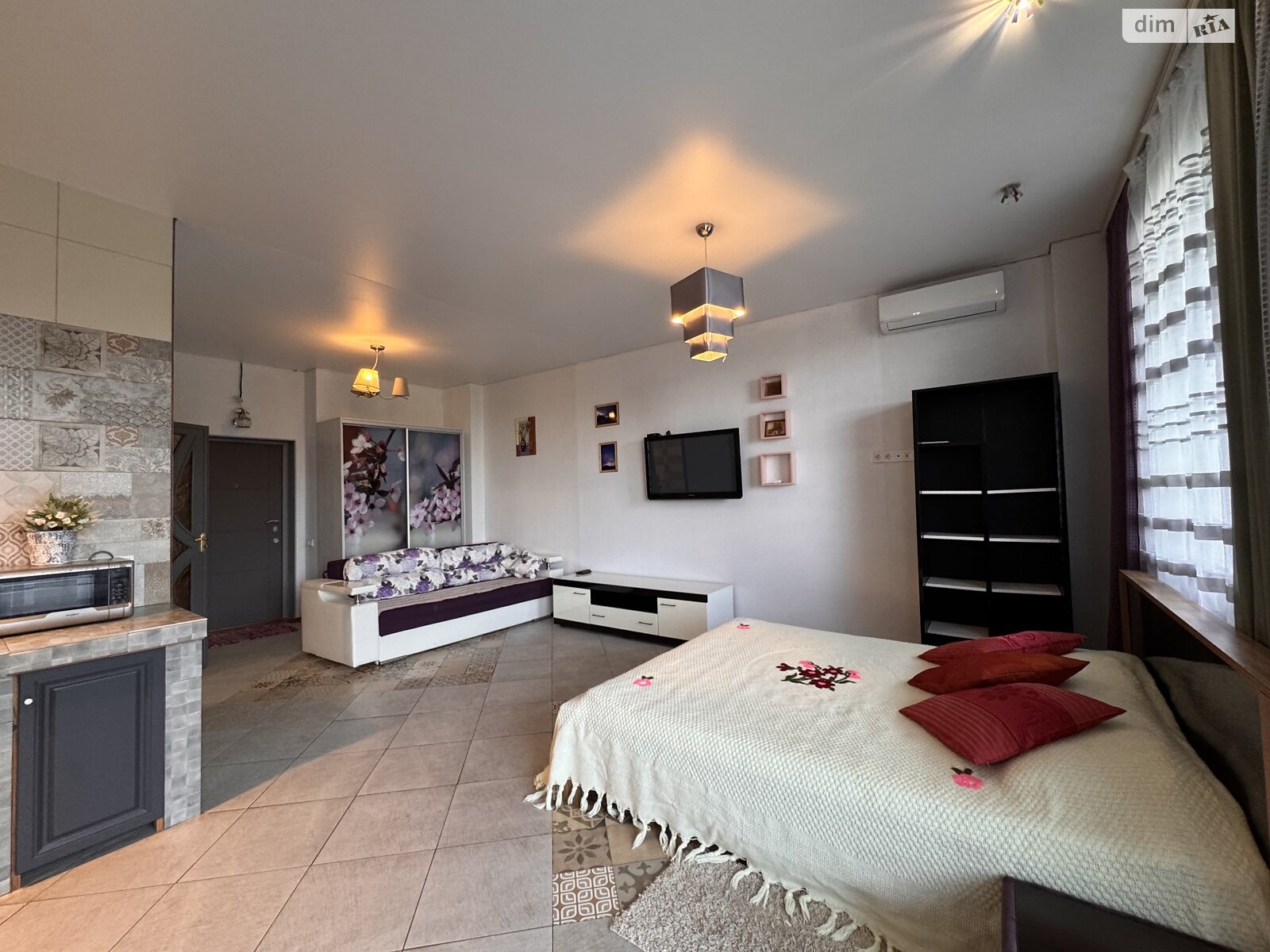 однокомнатная квартира в Одессе, район Приморский, на бул. Французский 85/5 в аренду на долгий срок помесячно фото 1