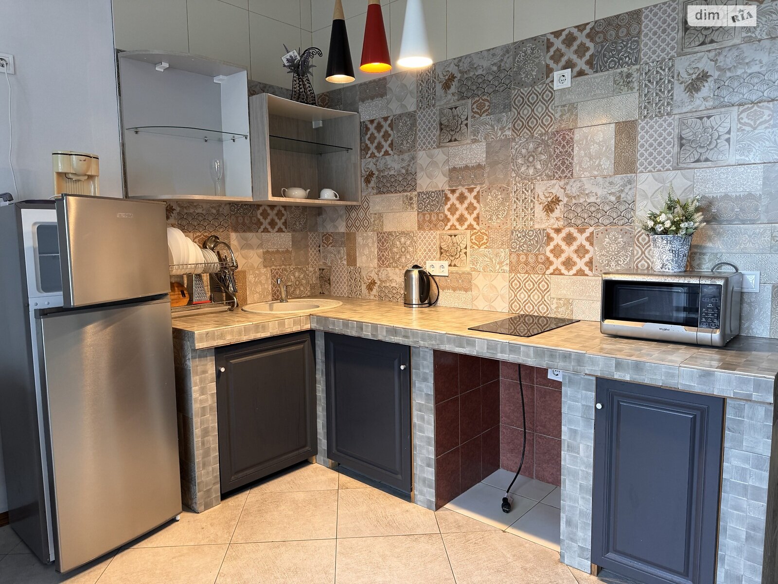 однокомнатная квартира в Одессе, район Приморский, на бул. Французский 85/5 в аренду на долгий срок помесячно фото 1