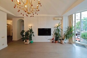 трикімнатна квартира в Одесі, район Приморський, на бул. Французький 49А в довготривалу оренду помісячно фото 2 трикімнатна квартира в Одесі, район Приморський, на бул. Французький 49А в довготривалу оренду помісячно фото 2