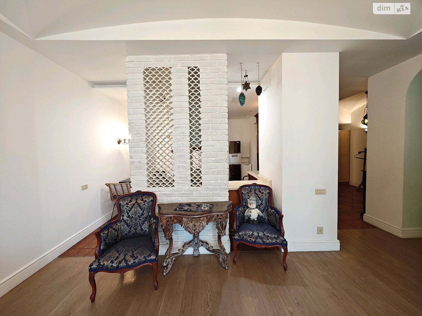 трикімнатна квартира в Одесі, район Приморський, на бул. Французький 49А в довготривалу оренду помісячно фото 1 трикімнатна квартира в Одесі, район Приморський, на бул. Французький 49А в довготривалу оренду помісячно фото 1