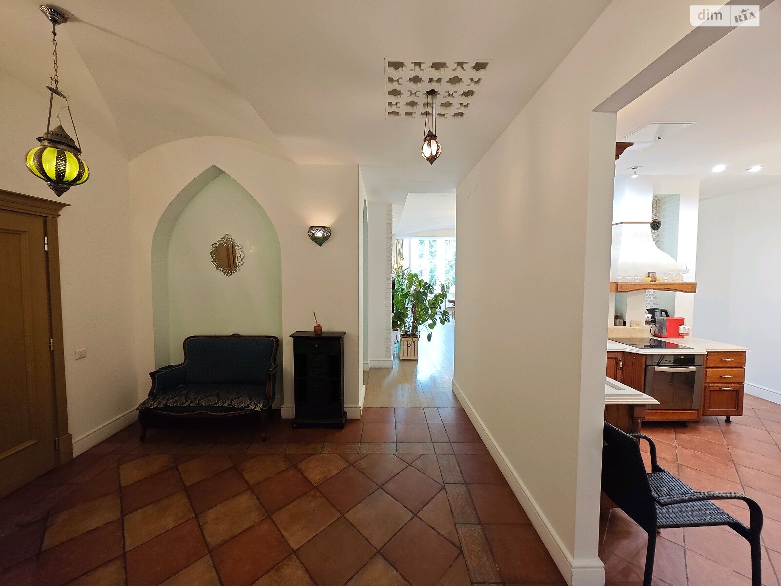 трикімнатна квартира в Одесі, район Приморський, на бул. Французький 49А в довготривалу оренду помісячно фото 1 трикімнатна квартира в Одесі, район Приморський, на бул. Французький 49А в довготривалу оренду помісячно фото 1