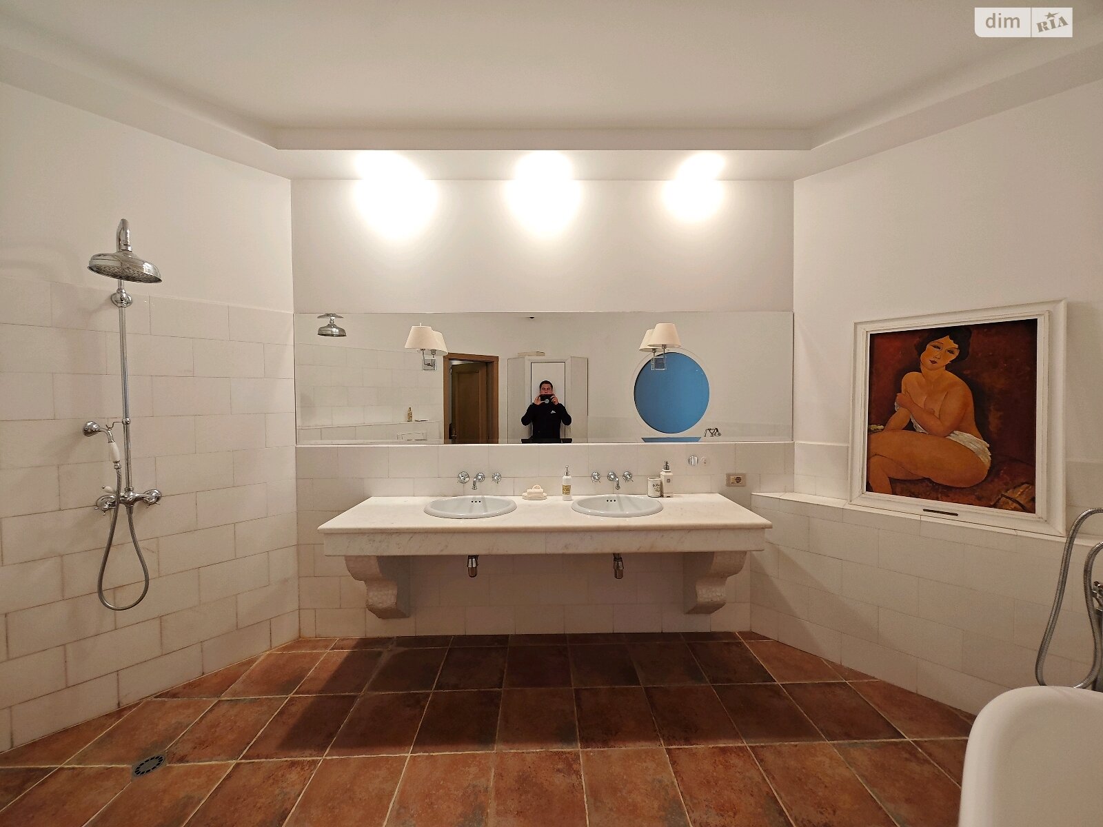 трикімнатна квартира в Одесі, район Приморський, на бул. Французький 49А в довготривалу оренду помісячно фото 1 трикімнатна квартира в Одесі, район Приморський, на бул. Французький 49А в довготривалу оренду помісячно фото 1