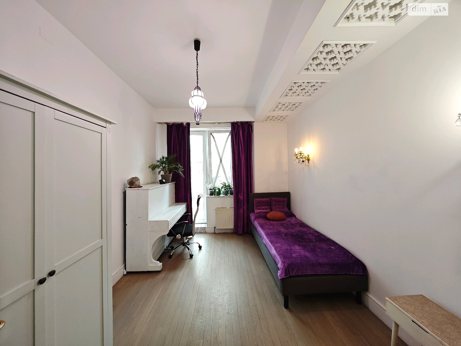 трикімнатна квартира в Одесі, район Приморський, на бул. Французький 49А в довготривалу оренду помісячно фото 1 трикімнатна квартира в Одесі, район Приморський, на бул. Французький 49А в довготривалу оренду помісячно фото 1