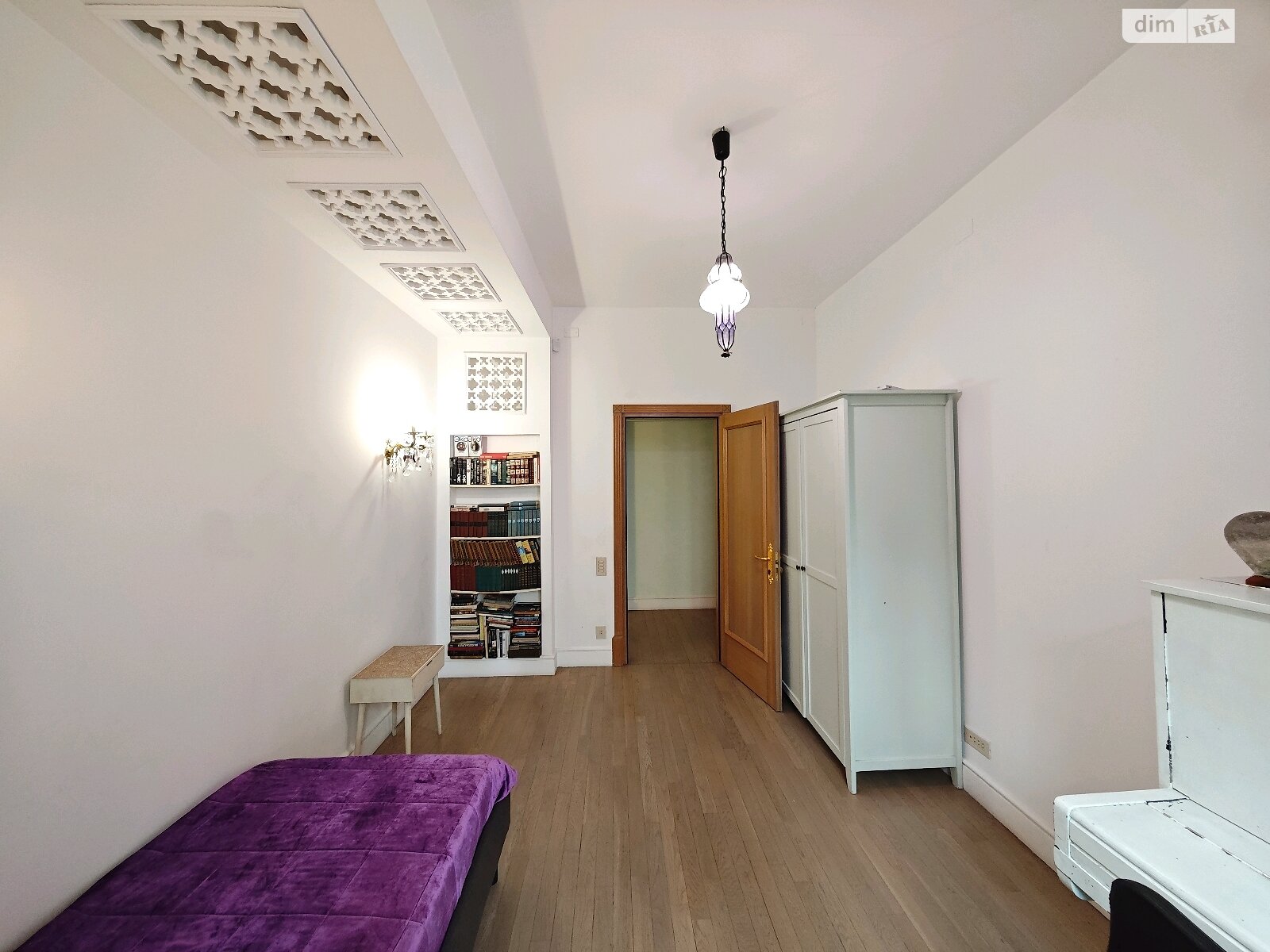 трикімнатна квартира в Одесі, район Приморський, на бул. Французький 49А в довготривалу оренду помісячно фото 1 трикімнатна квартира в Одесі, район Приморський, на бул. Французький 49А в довготривалу оренду помісячно фото 1