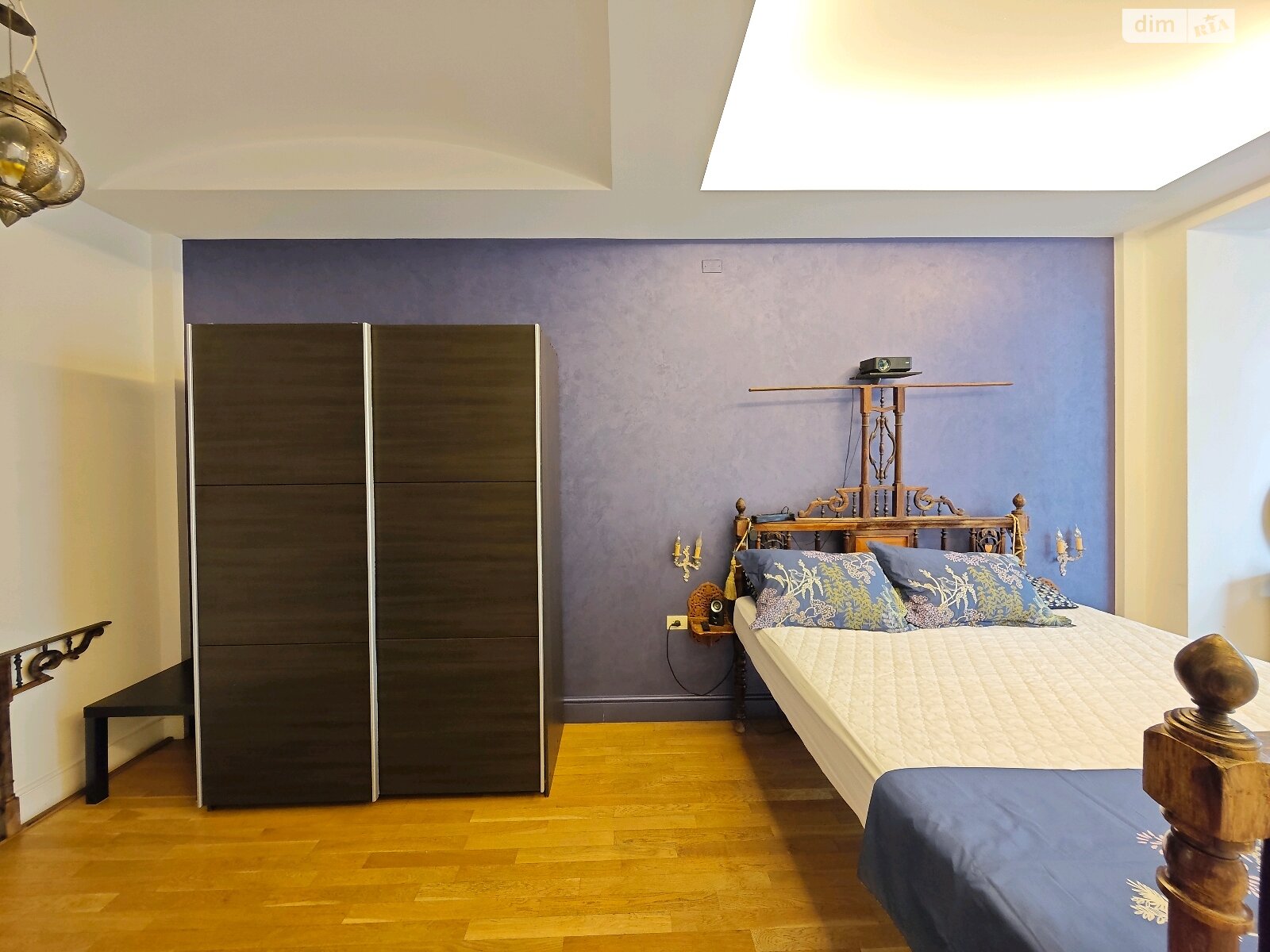 трикімнатна квартира в Одесі, район Приморський, на бул. Французький 49А в довготривалу оренду помісячно фото 1 трикімнатна квартира в Одесі, район Приморський, на бул. Французький 49А в довготривалу оренду помісячно фото 1