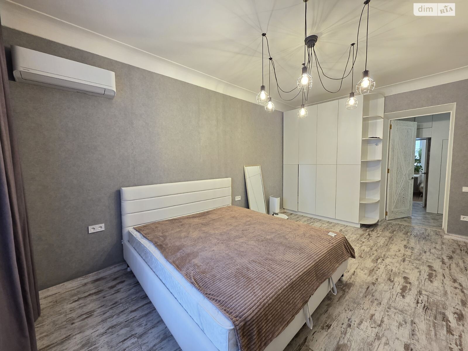 двухкомнатная квартира в Одессе, район Приморский, на бул. Французский в аренду на долгий срок помесячно фото 1