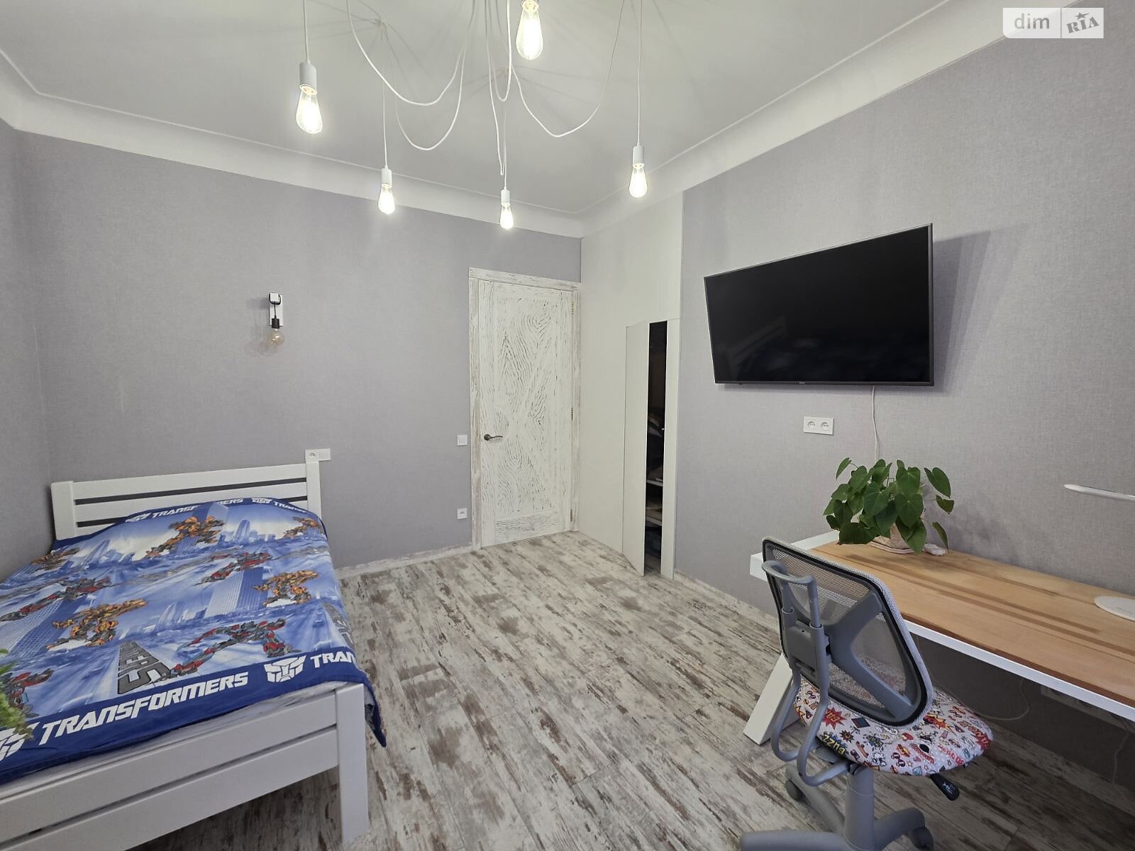 двухкомнатная квартира в Одессе, район Приморский, на бул. Французский в аренду на долгий срок помесячно фото 1