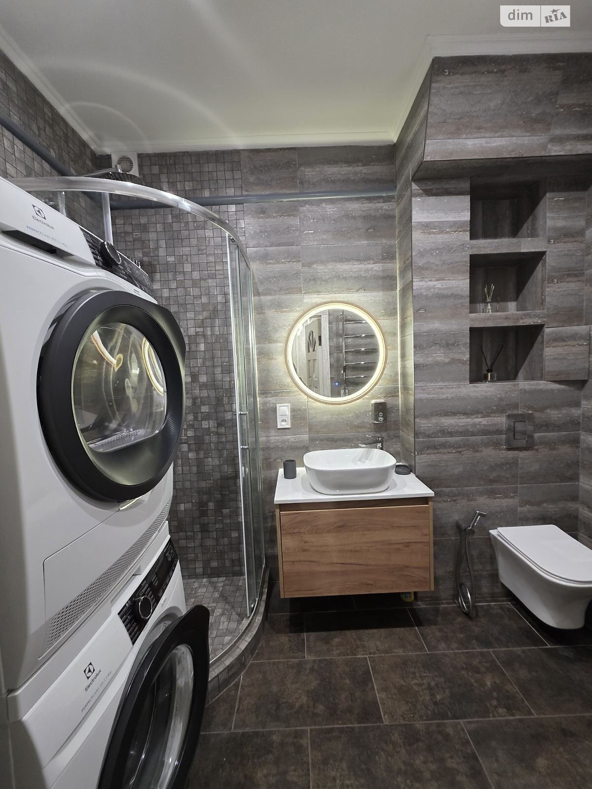 двухкомнатная квартира в Одессе, район Приморский, на бул. Французский в аренду на долгий срок помесячно фото 1