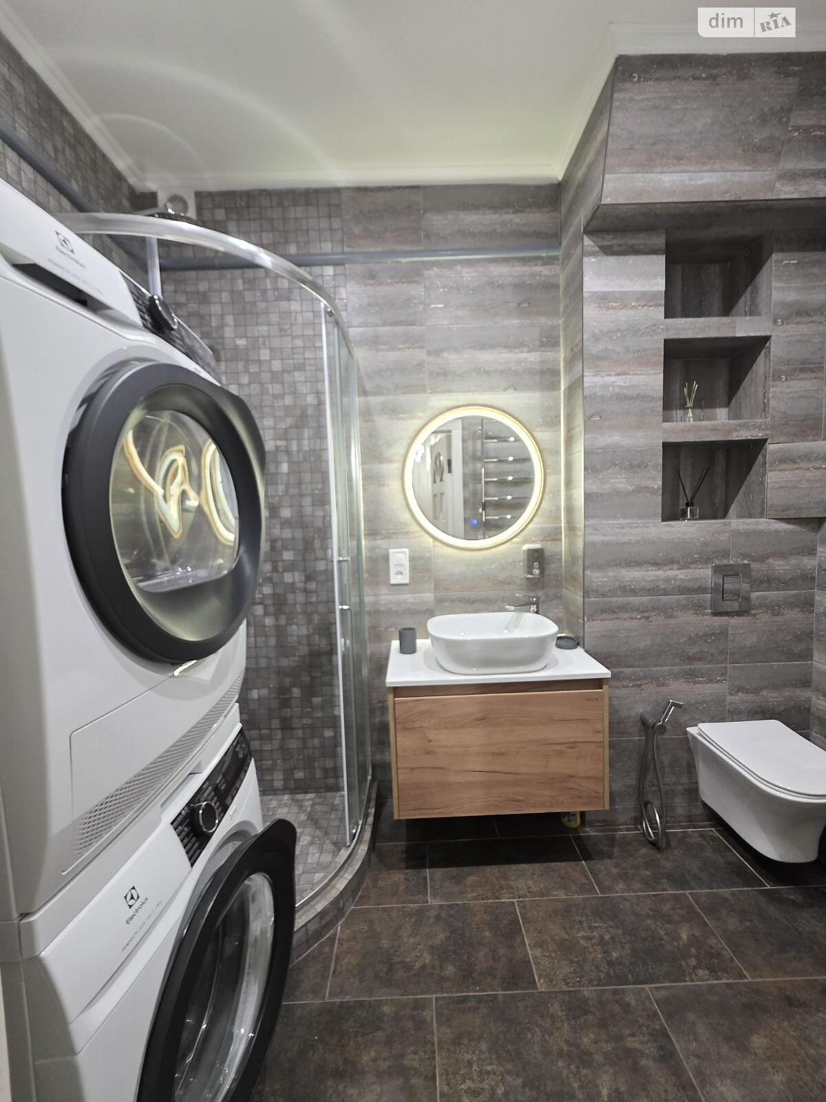 двухкомнатная квартира в Одессе, район Приморский, на бул. Французский в аренду на долгий срок помесячно фото 1