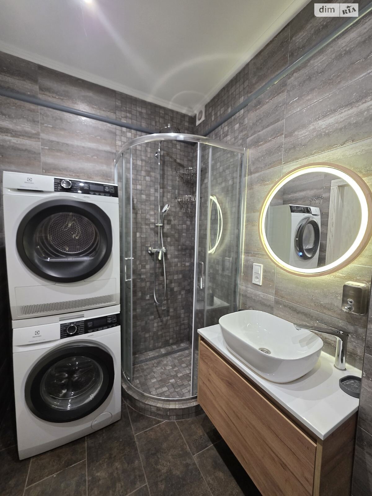 двухкомнатная квартира в Одессе, район Приморский, на бул. Французский в аренду на долгий срок помесячно фото 1