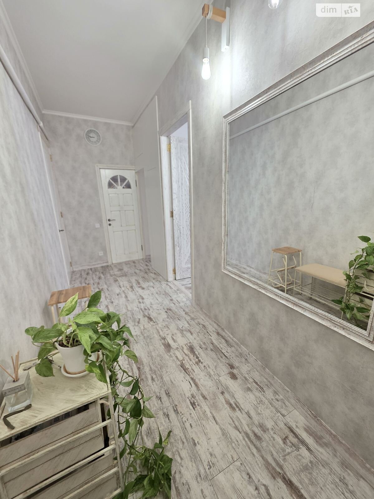 двухкомнатная квартира в Одессе, район Приморский, на бул. Французский в аренду на долгий срок помесячно фото 1